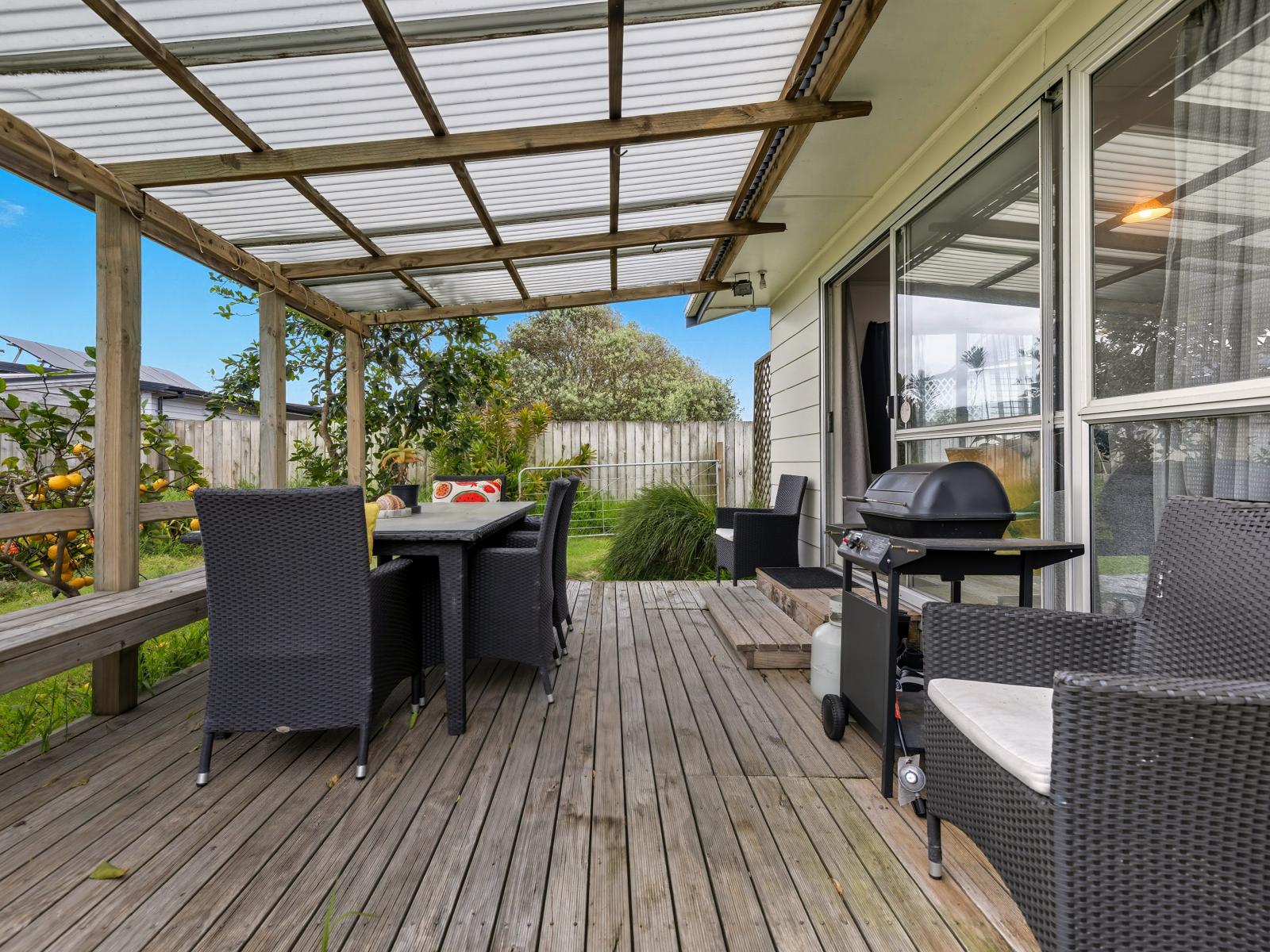 Unit 1, 1216 Papamoa Beach Road, Papamoa