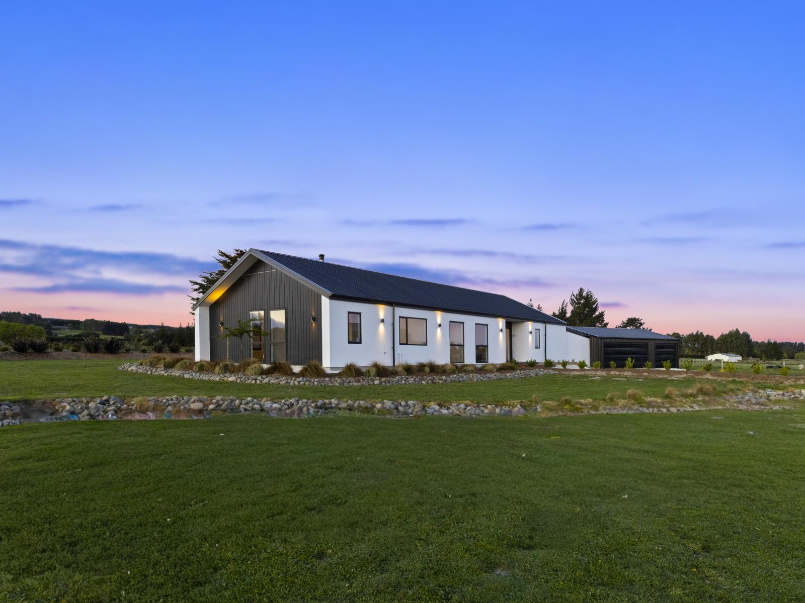 291B Dixons Road, Loburn