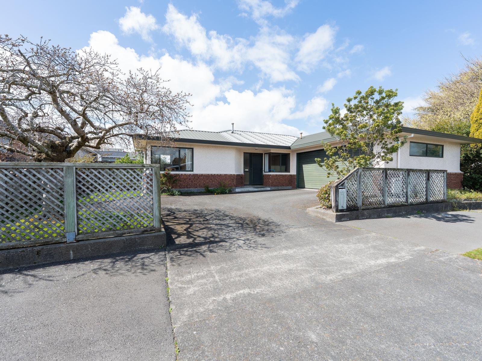 77 Lyndhurst Street, Takaro