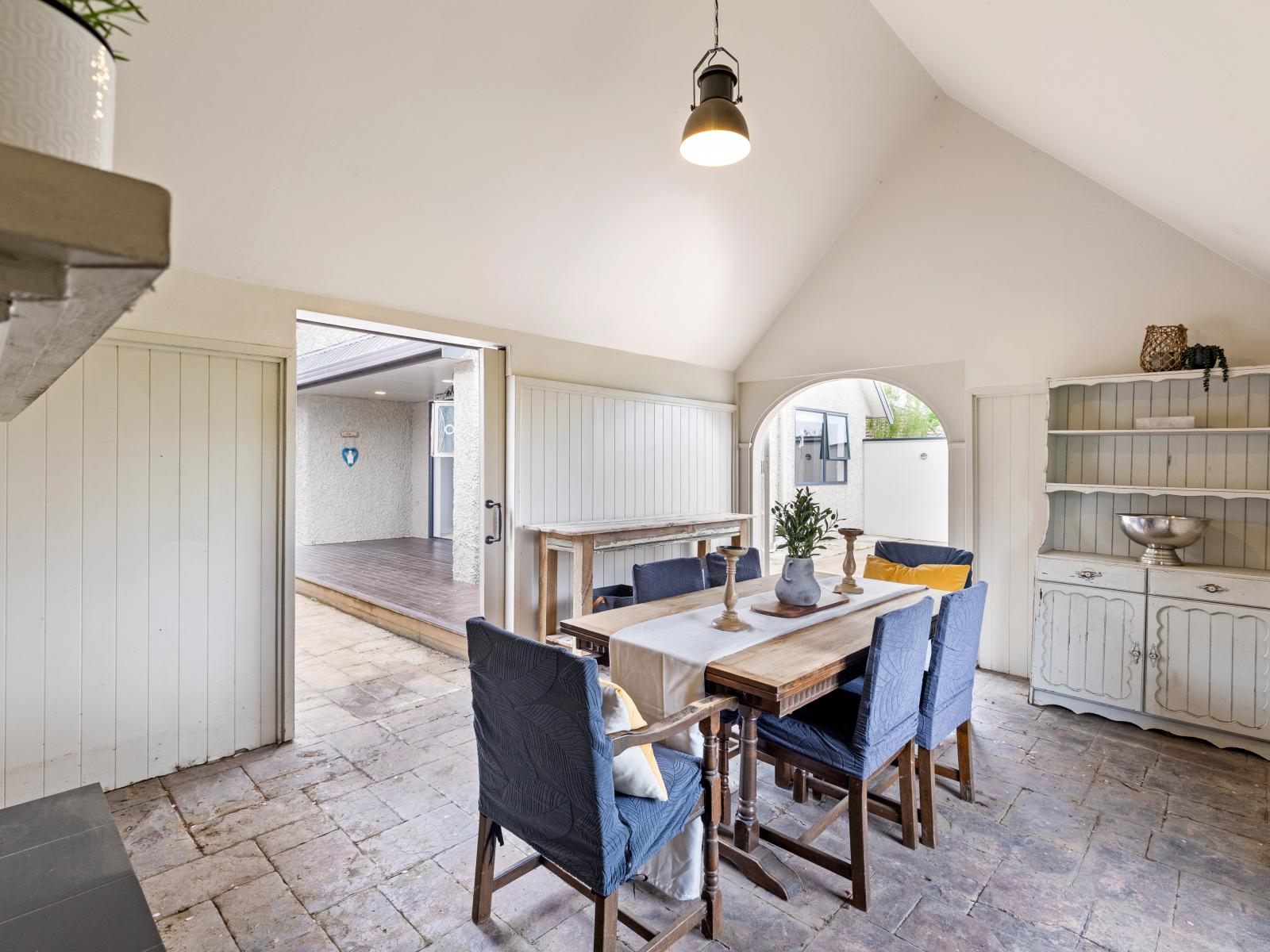 113 John F Kennedy Drive, Milson