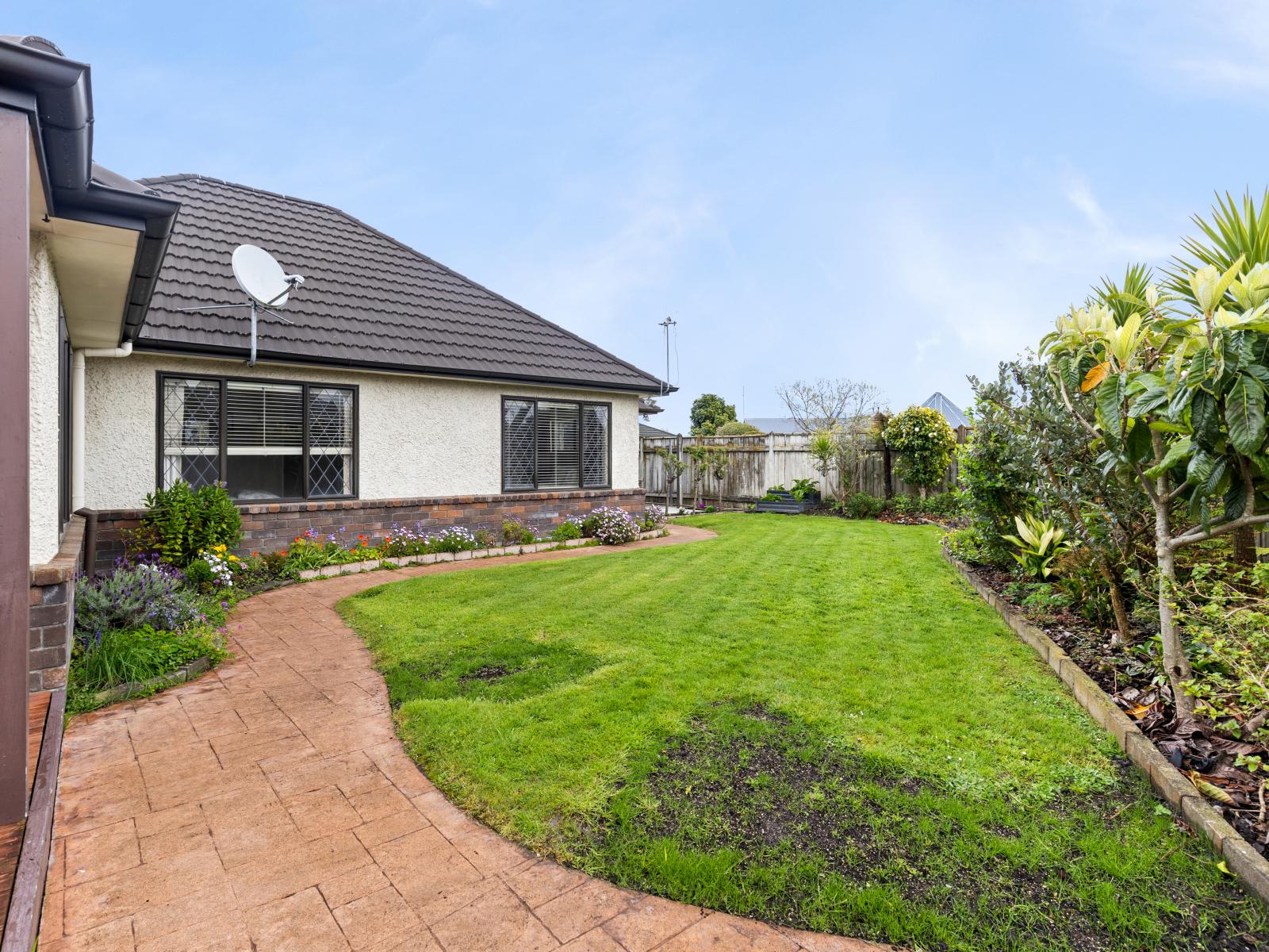 9 Clearview Drive, Milson