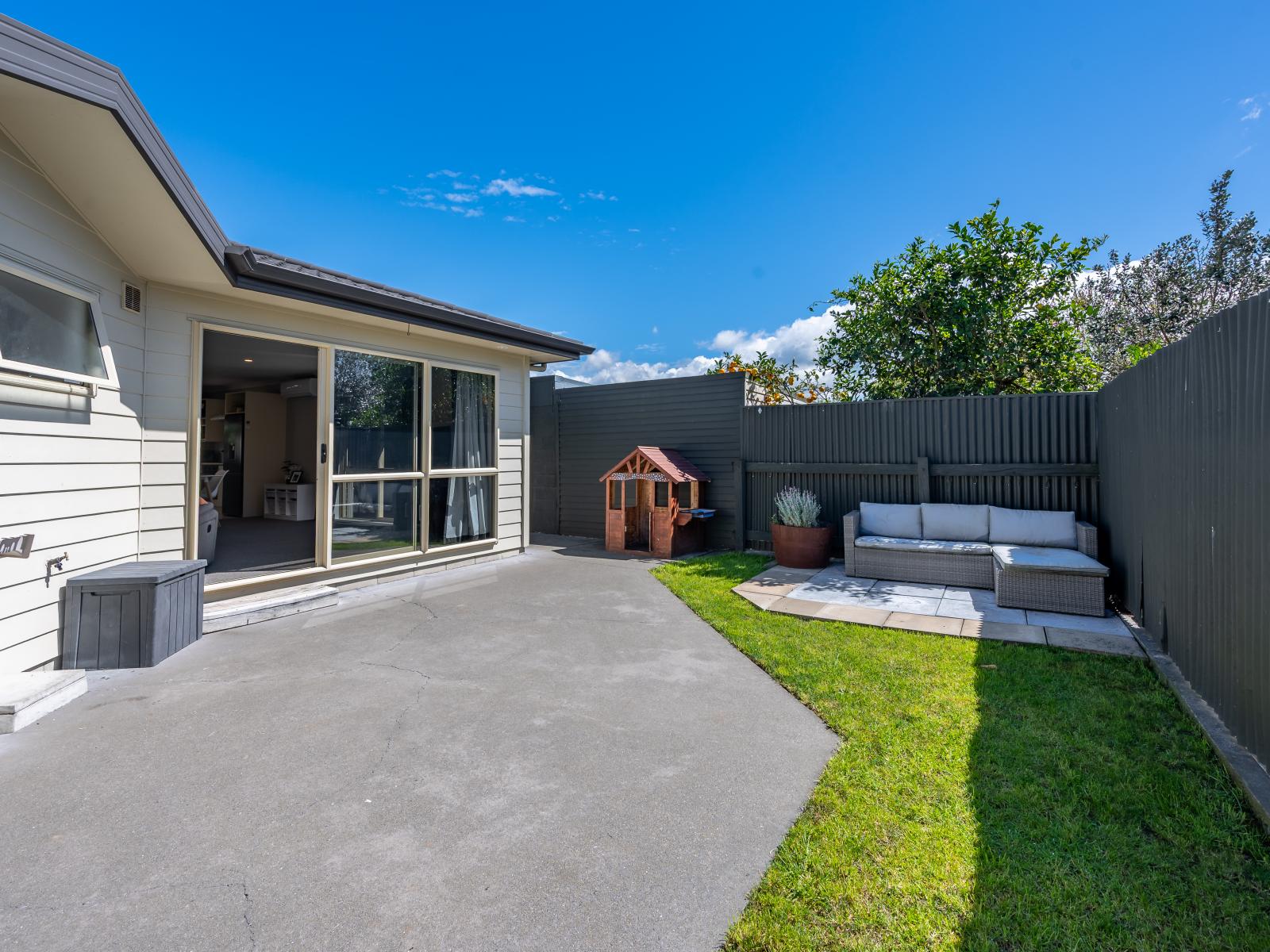9B Avenue Road, Greenmeadows