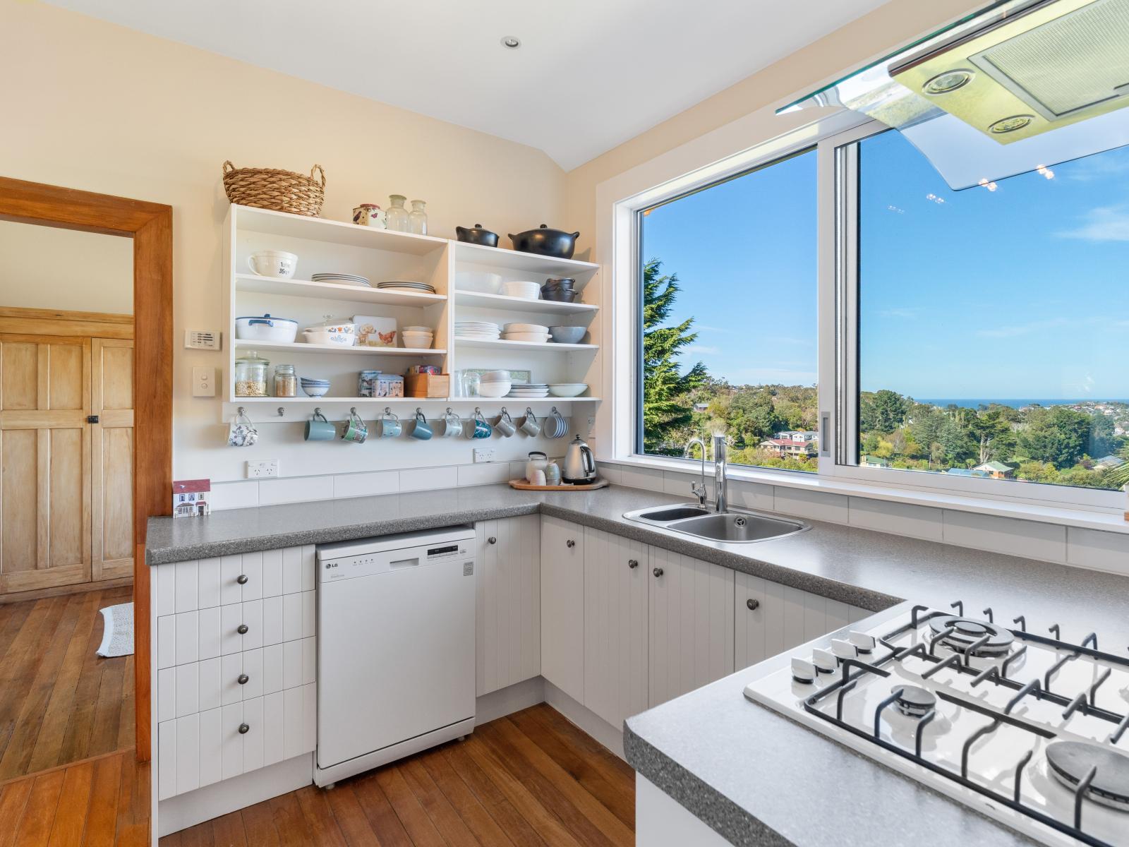14 Tower Avenue, Waverley
