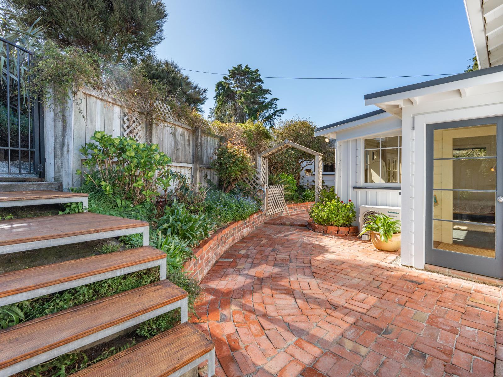 14 Tower Avenue, Waverley