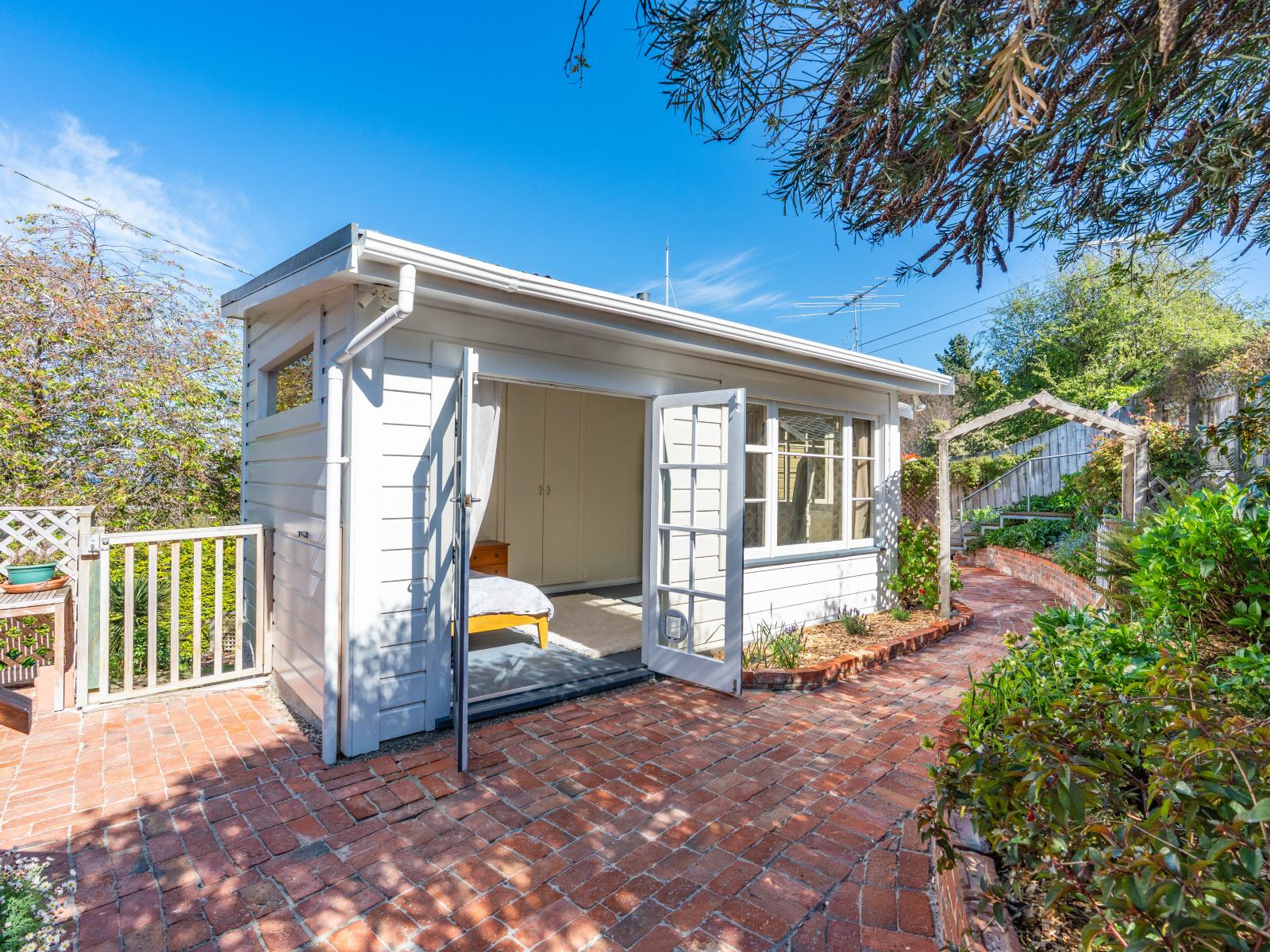 14 Tower Avenue, Waverley