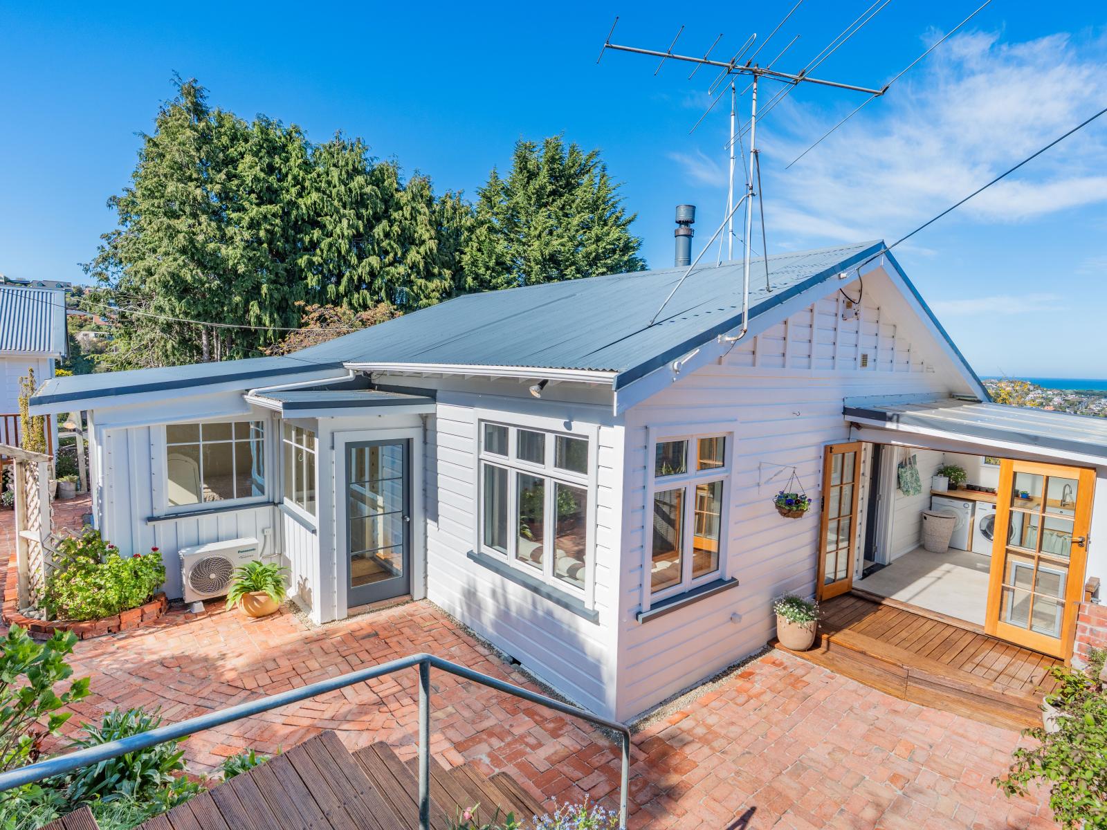 14 Tower Avenue, Waverley