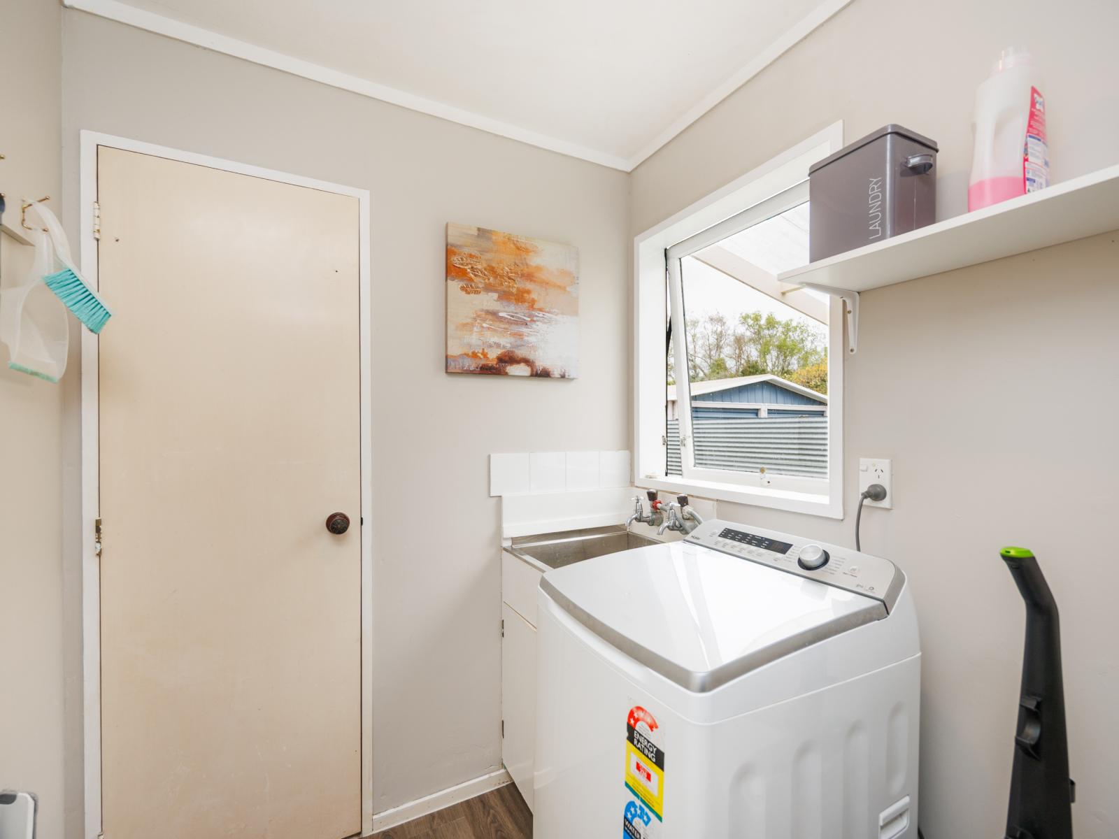 2 Escort Grove, Awapuni