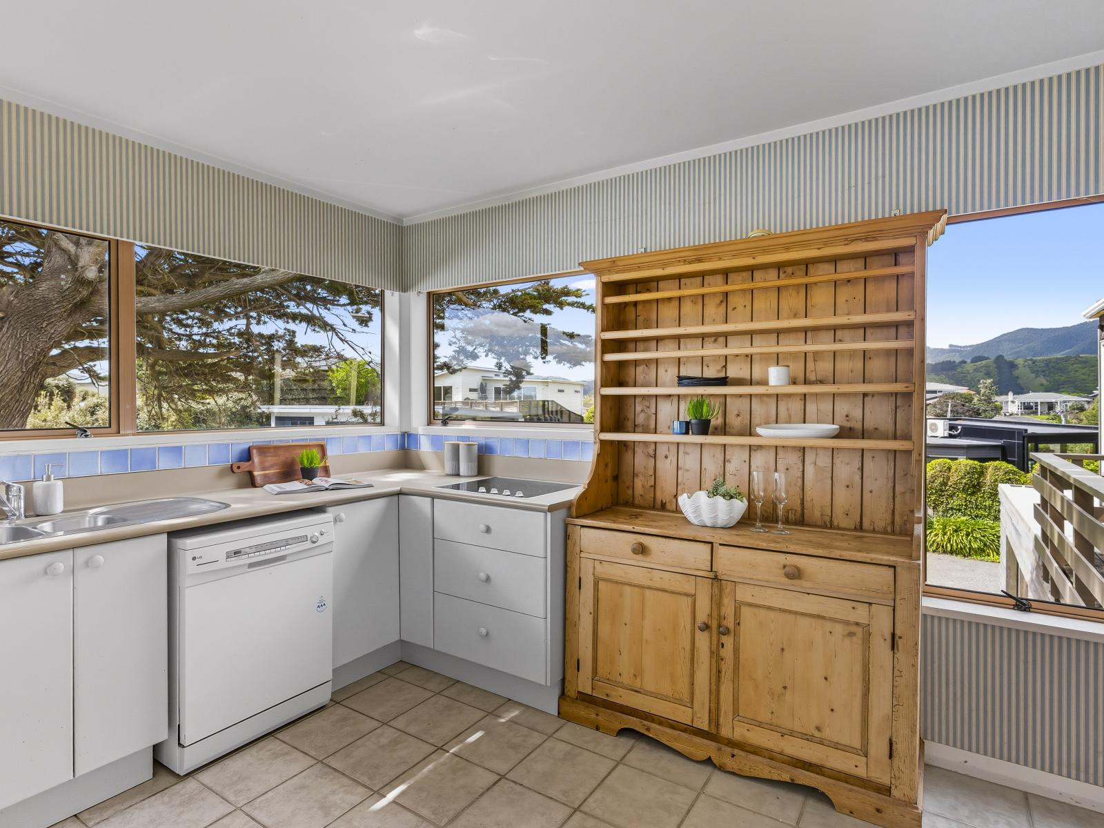 253 Rosetta Road, Raumati Beach