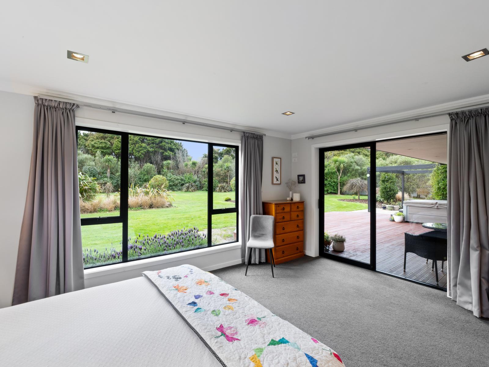 40 Matua Grove, Otatara