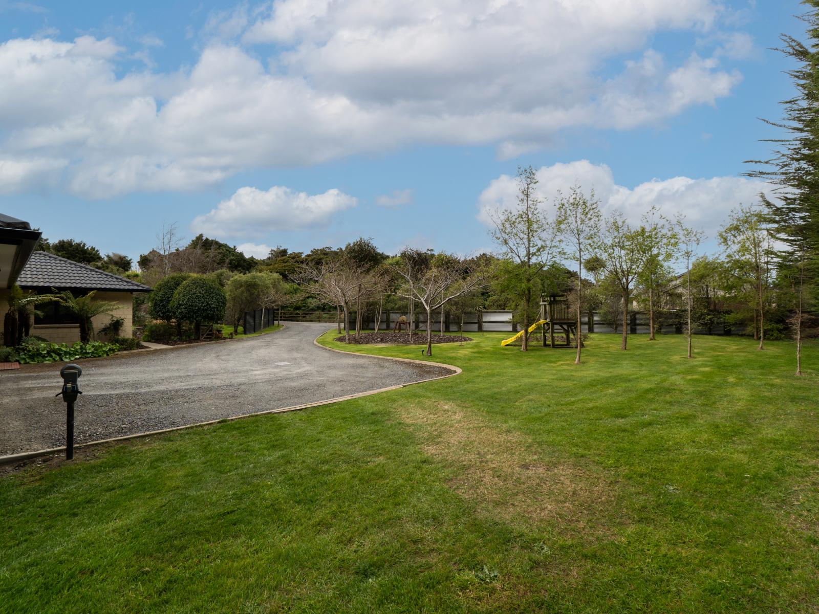 40 Matua Grove, Otatara
