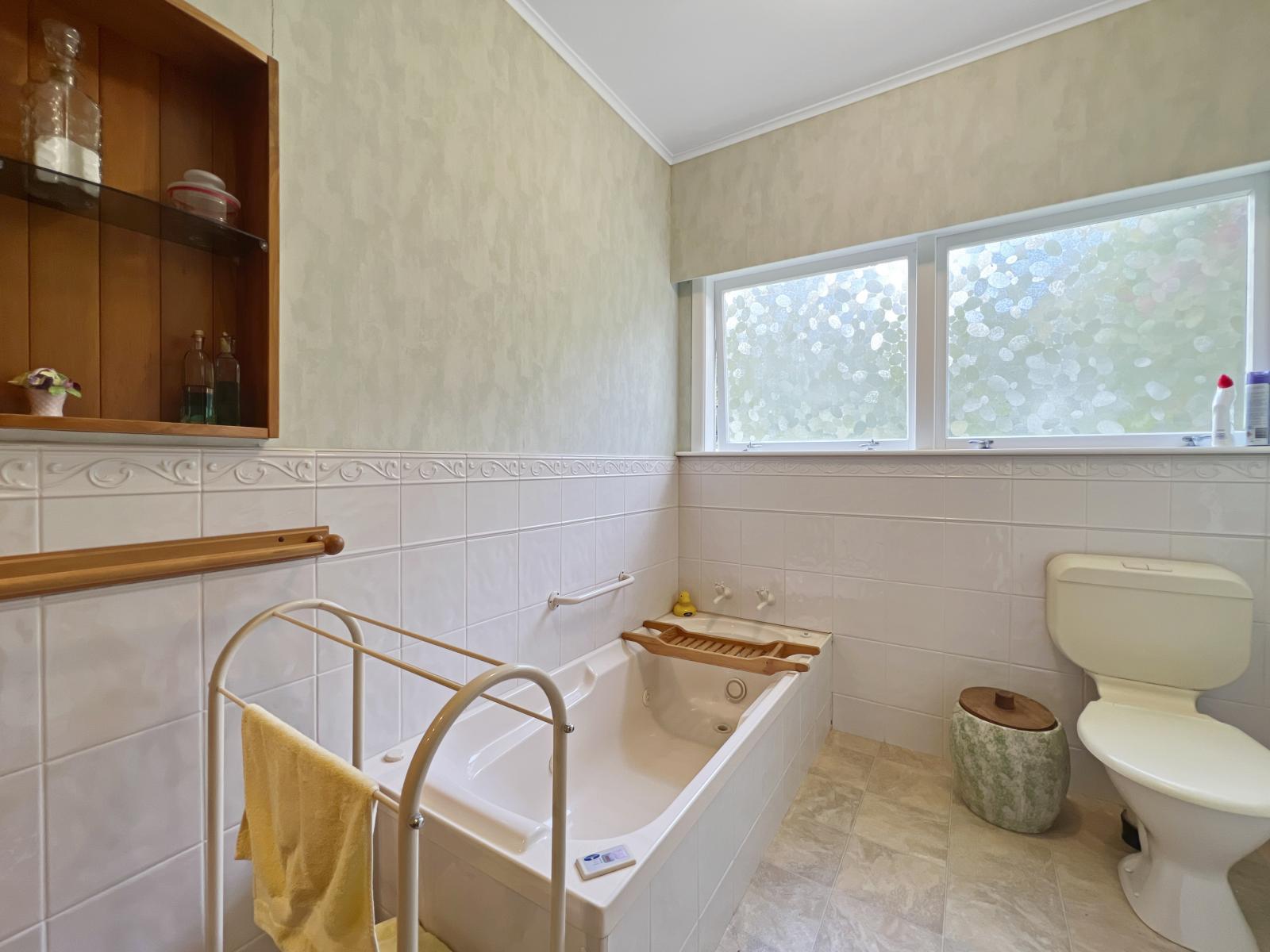237 Thornton Road, Thornton