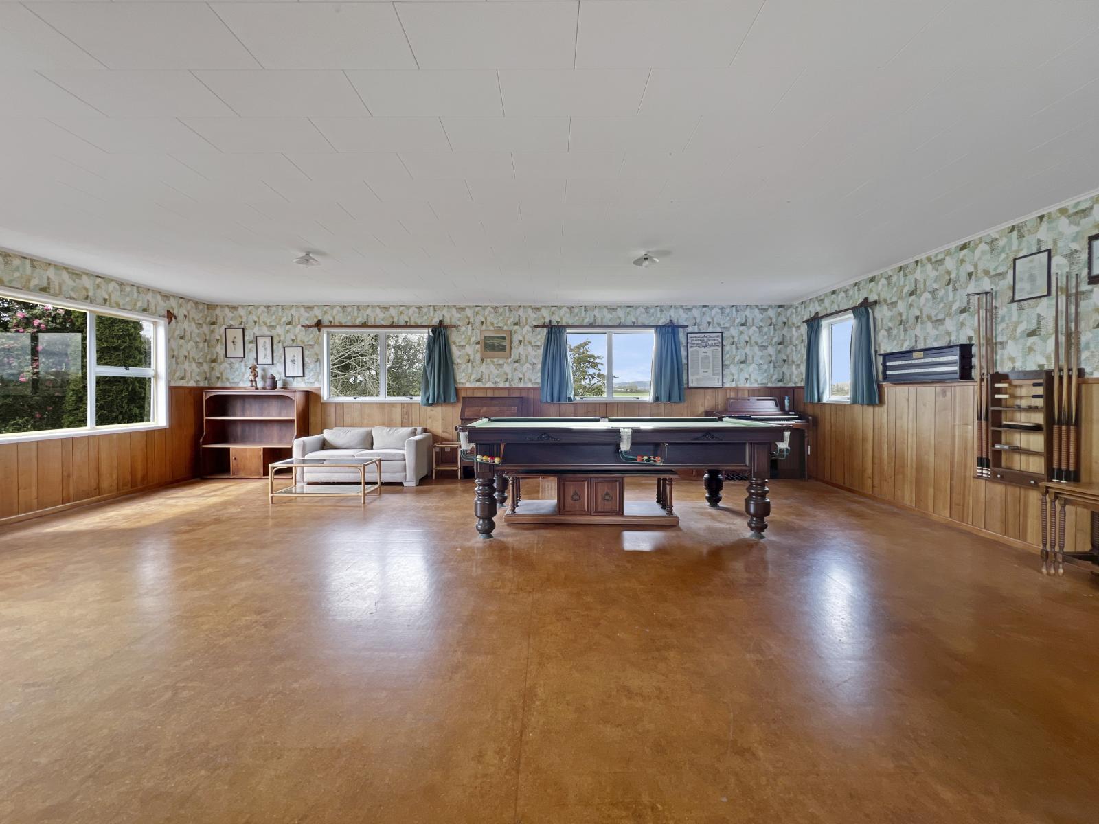 237 Thornton Road, Thornton