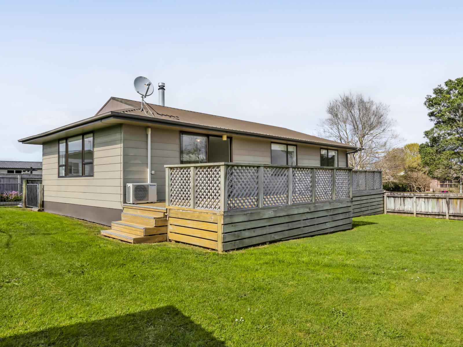 10 Aratapu Street, Waitara