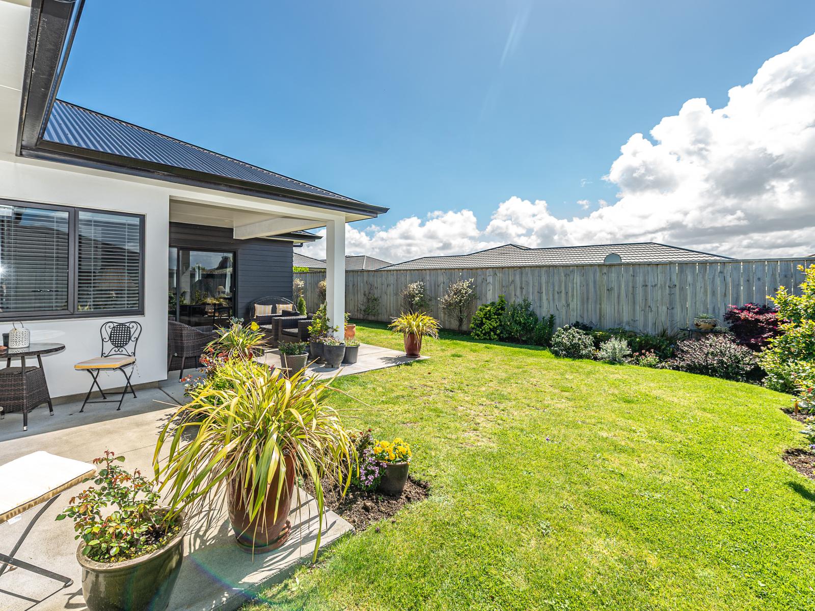 4 Simon Street, Tawhero
