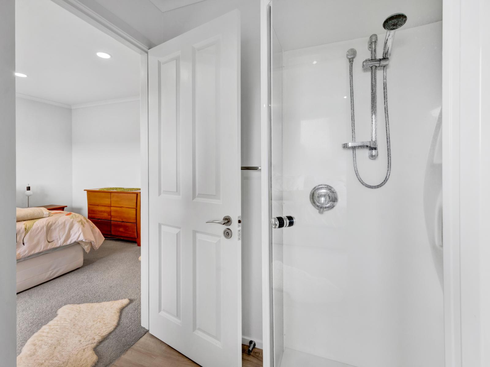12 Beach Road, Urenui