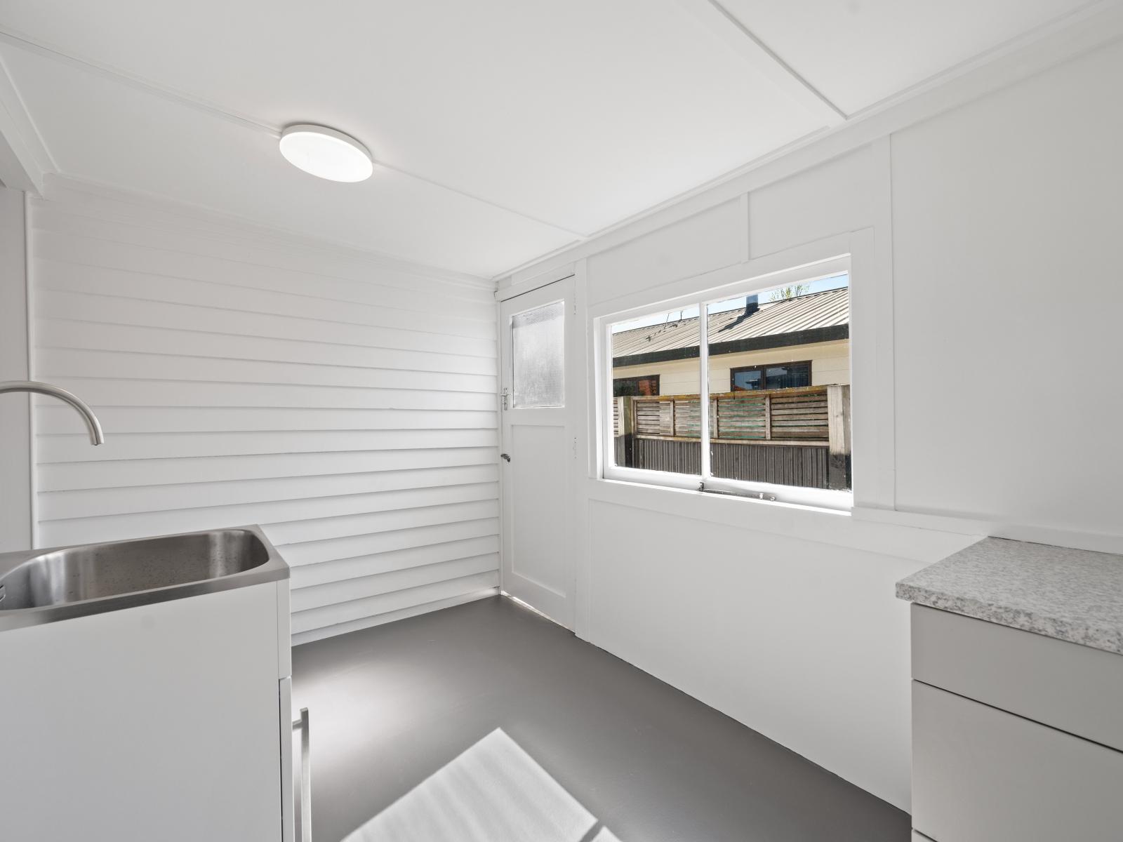 906A Churchill Street, Akina