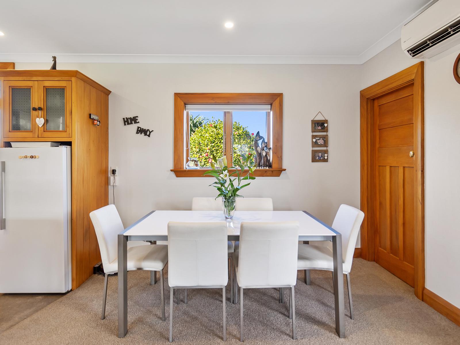 158B North Street, West End
