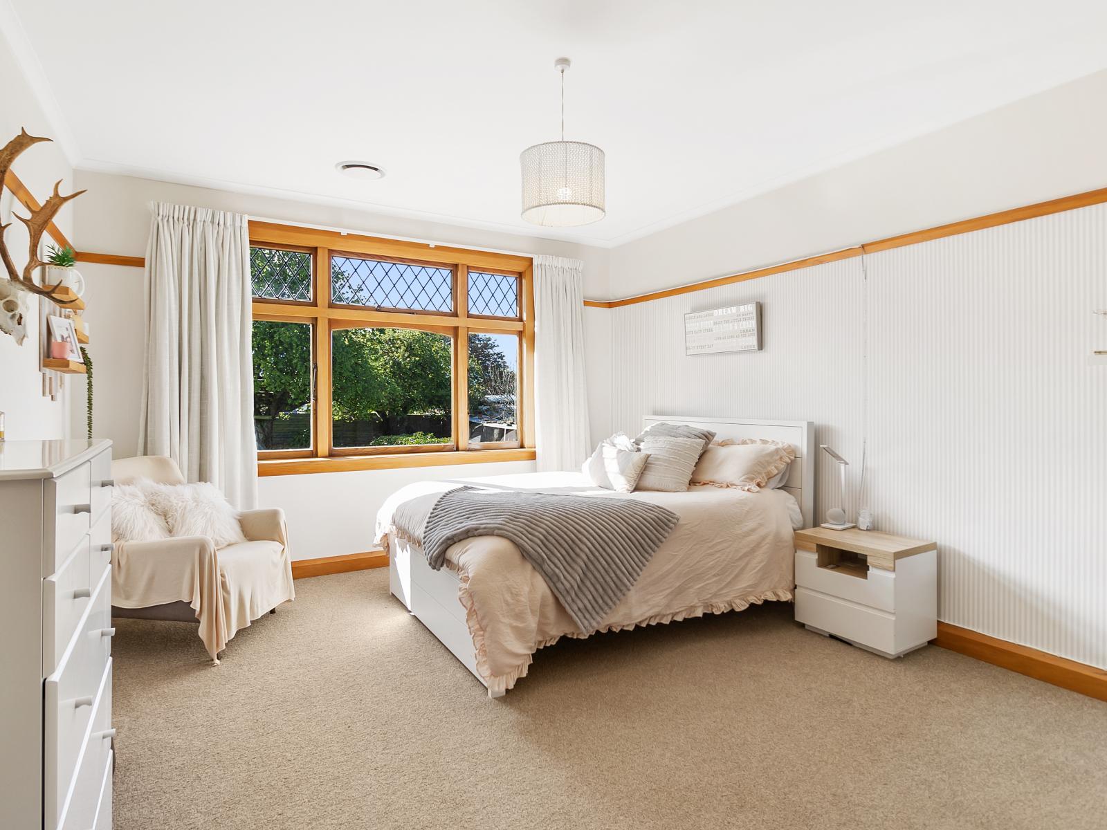 158B North Street, West End