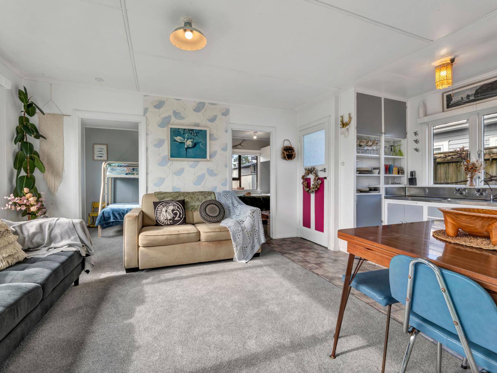 52 Fifth Avenue, Urenui