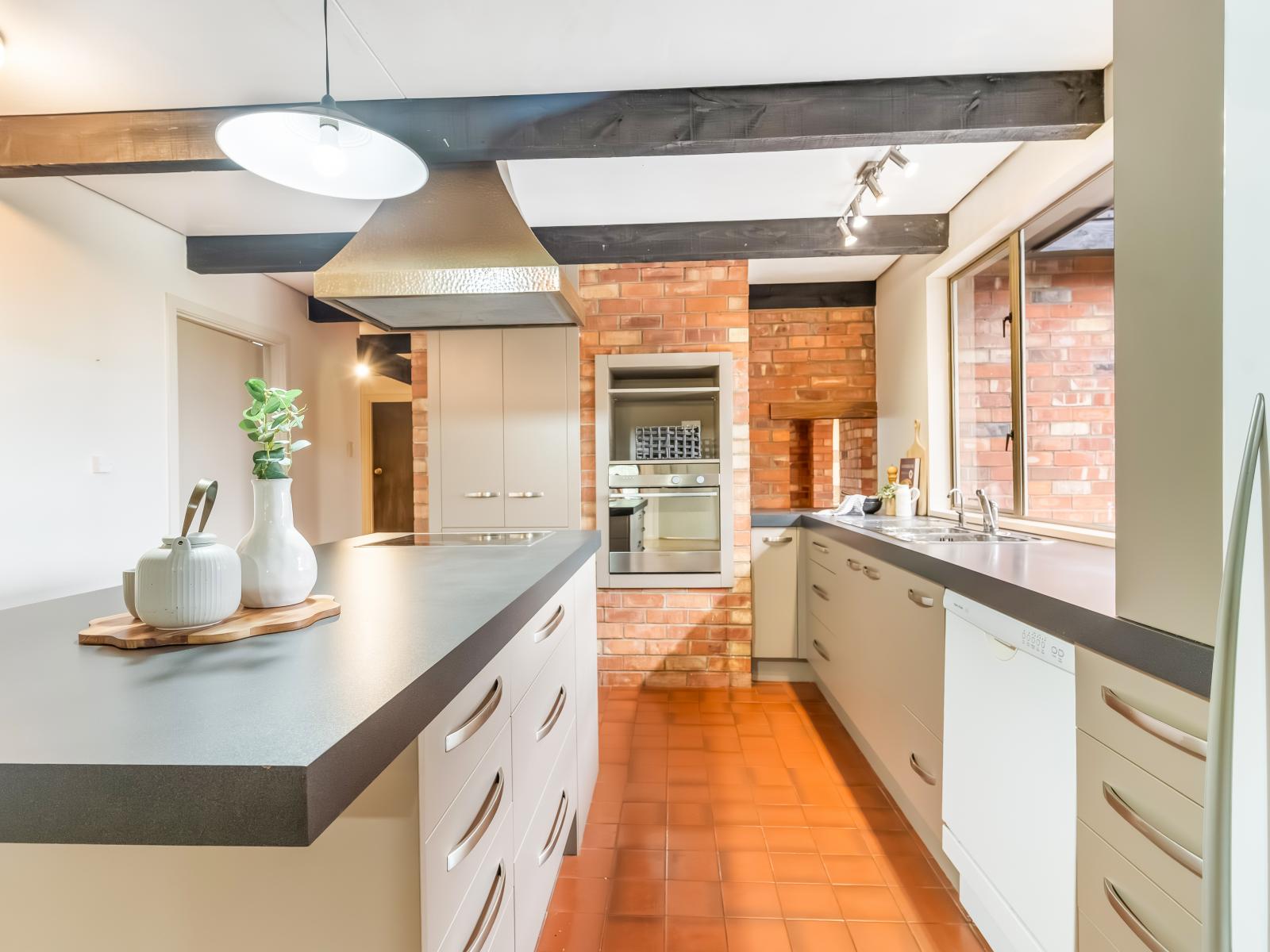 266 Winton Hedgehope Highway, Winton