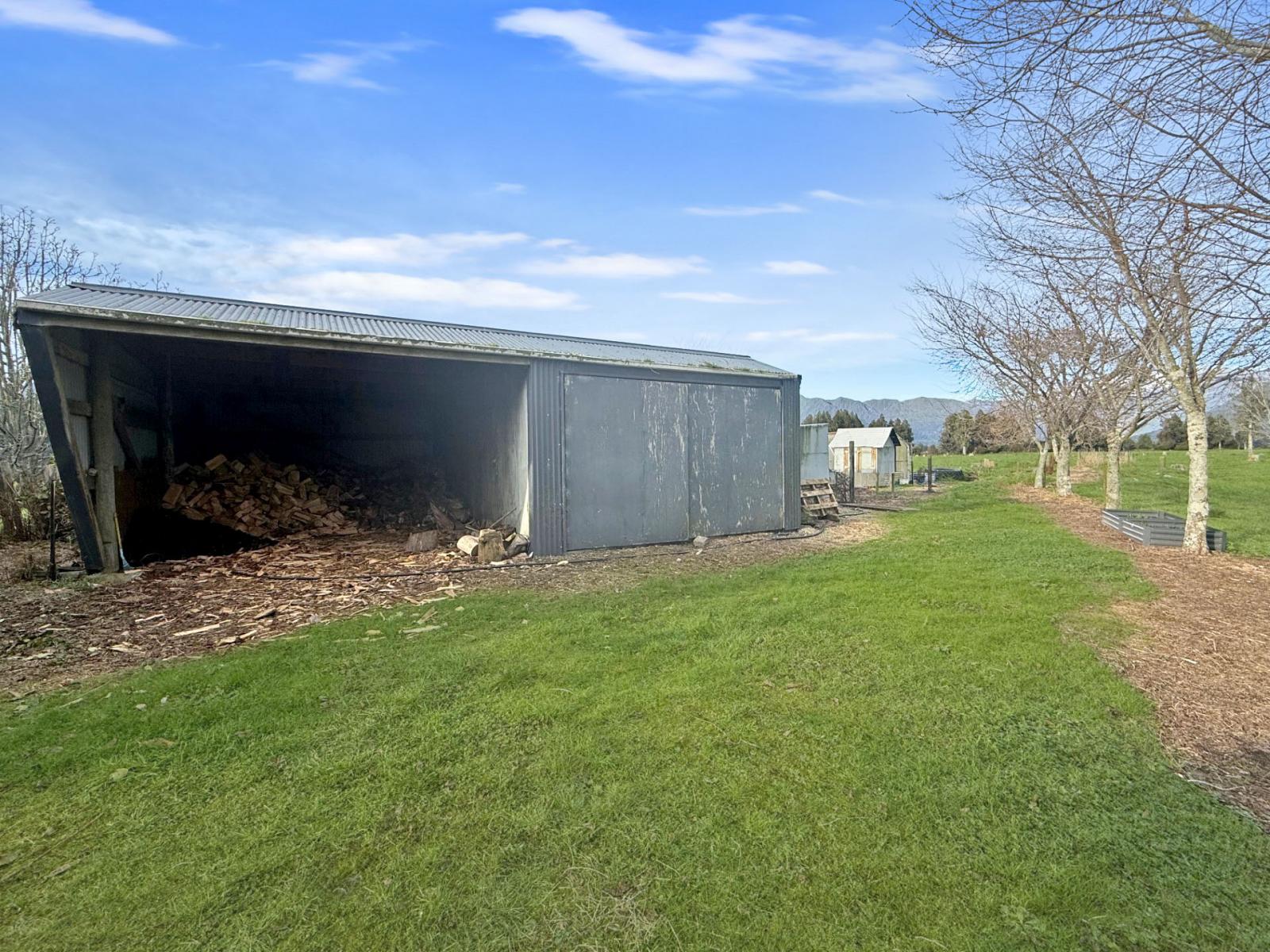 192-306 Johnston Road, Kowhitirangi