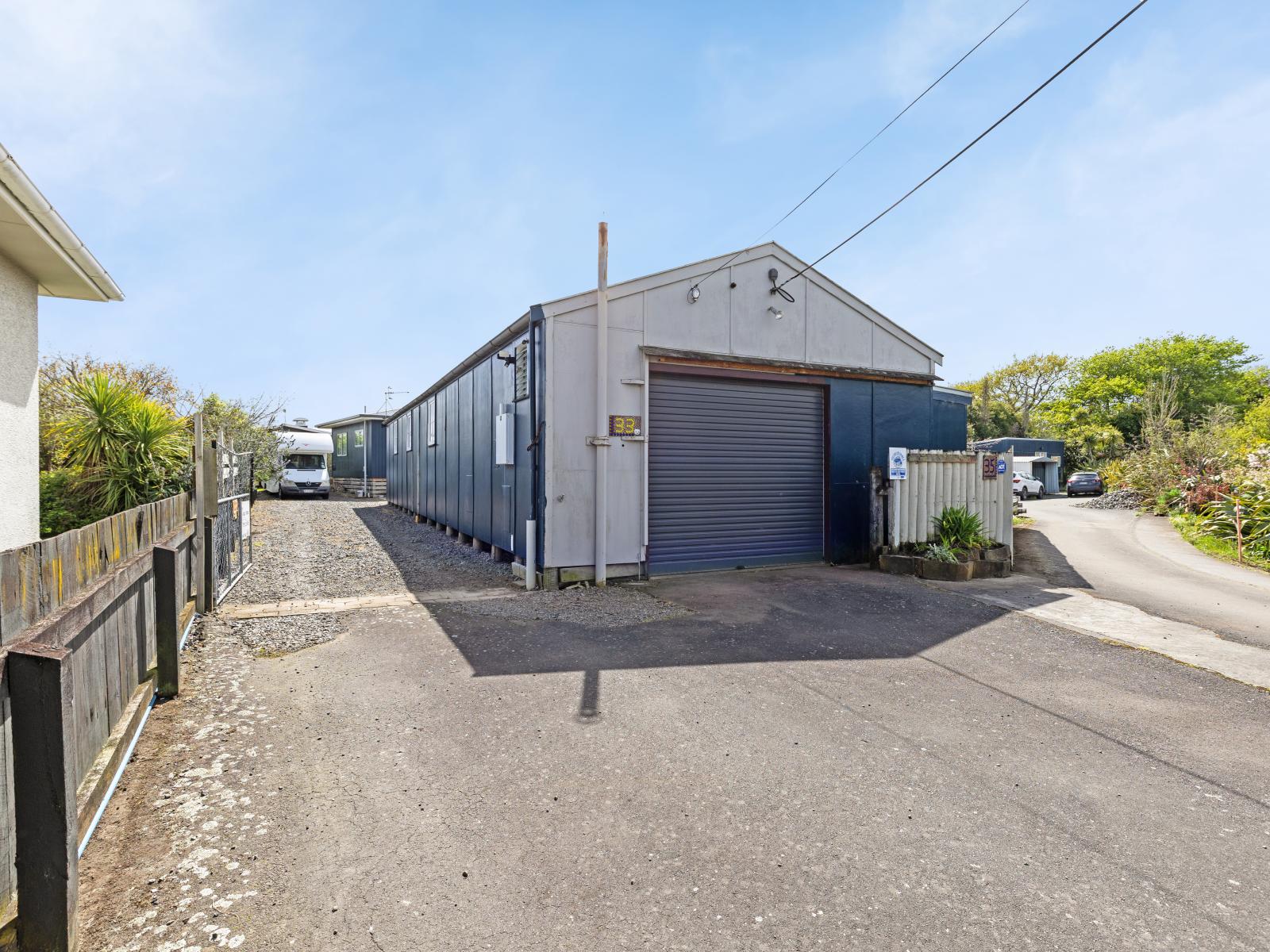 33 Lower High Street, Marton