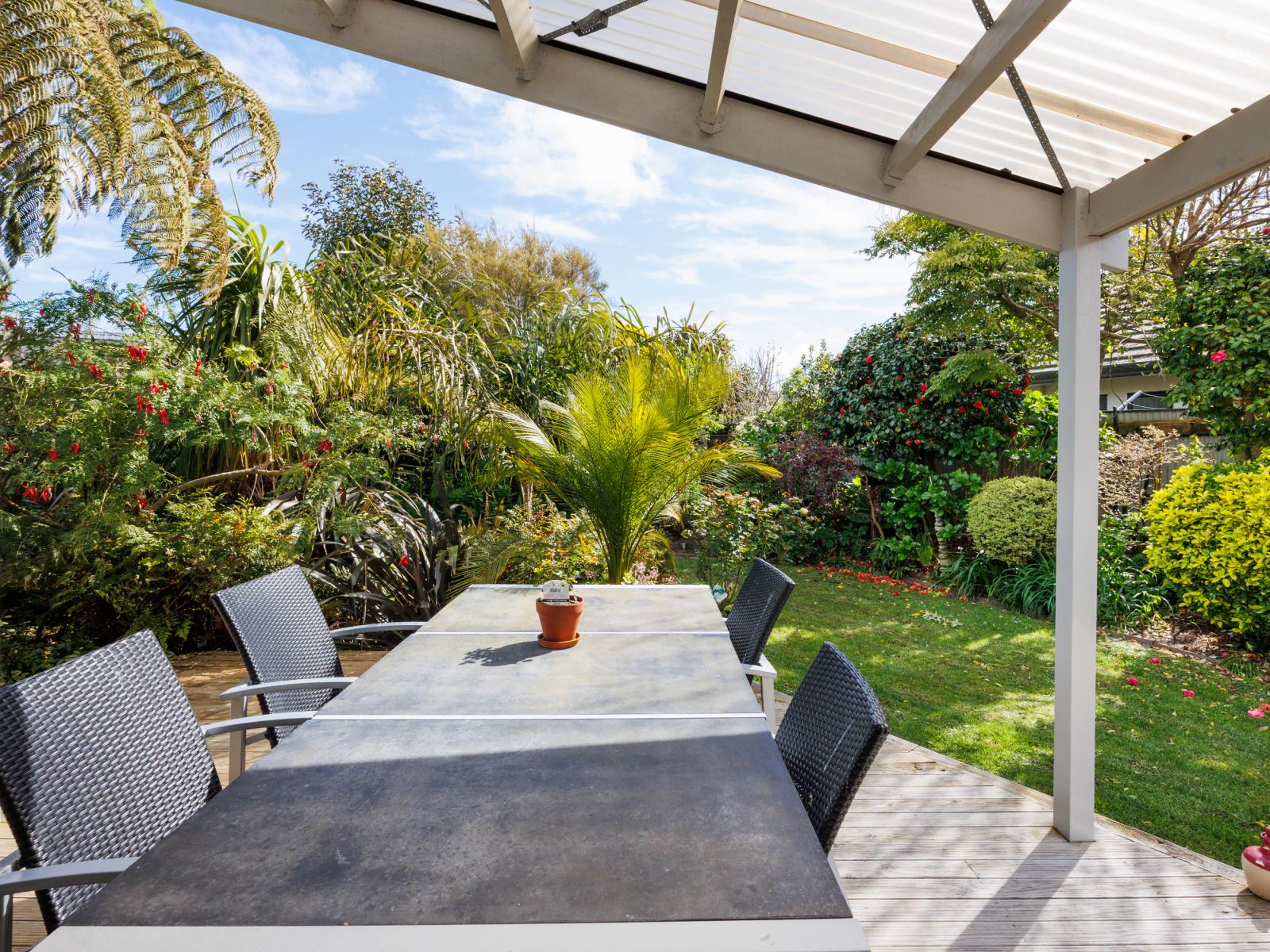 27 Norfolk Crescent, Feilding