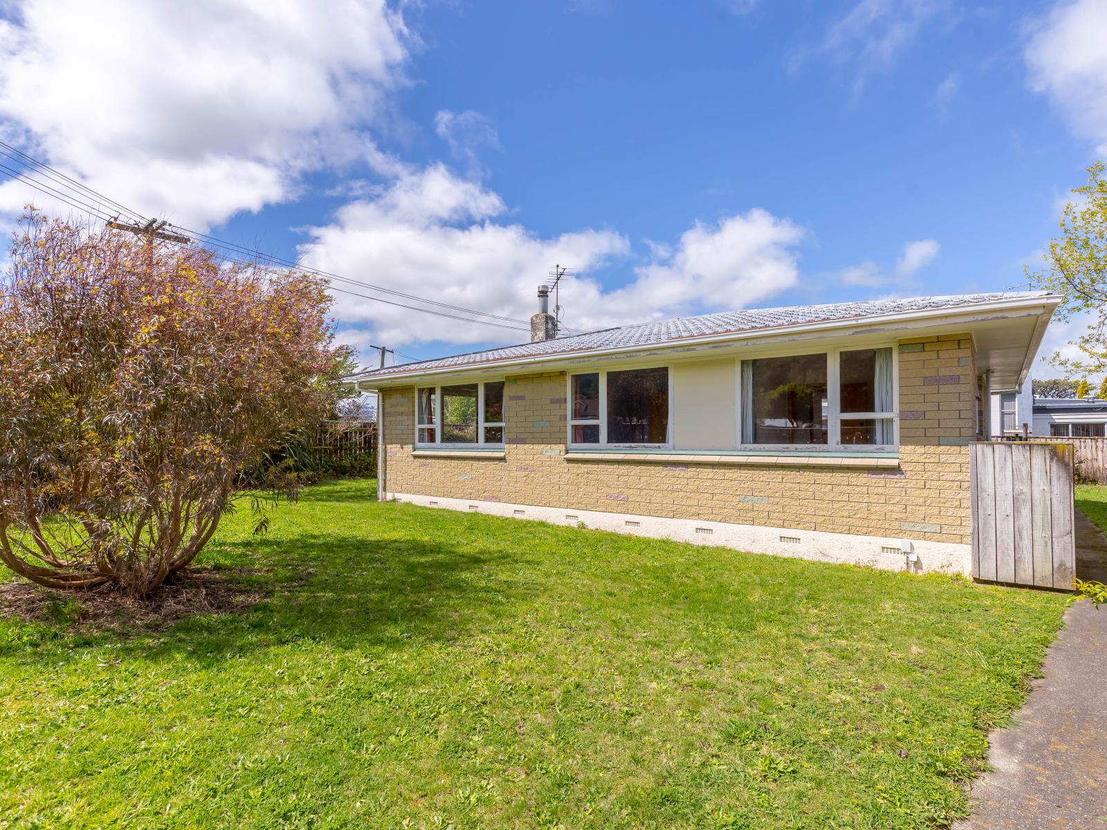 44 Fox Street, Featherston