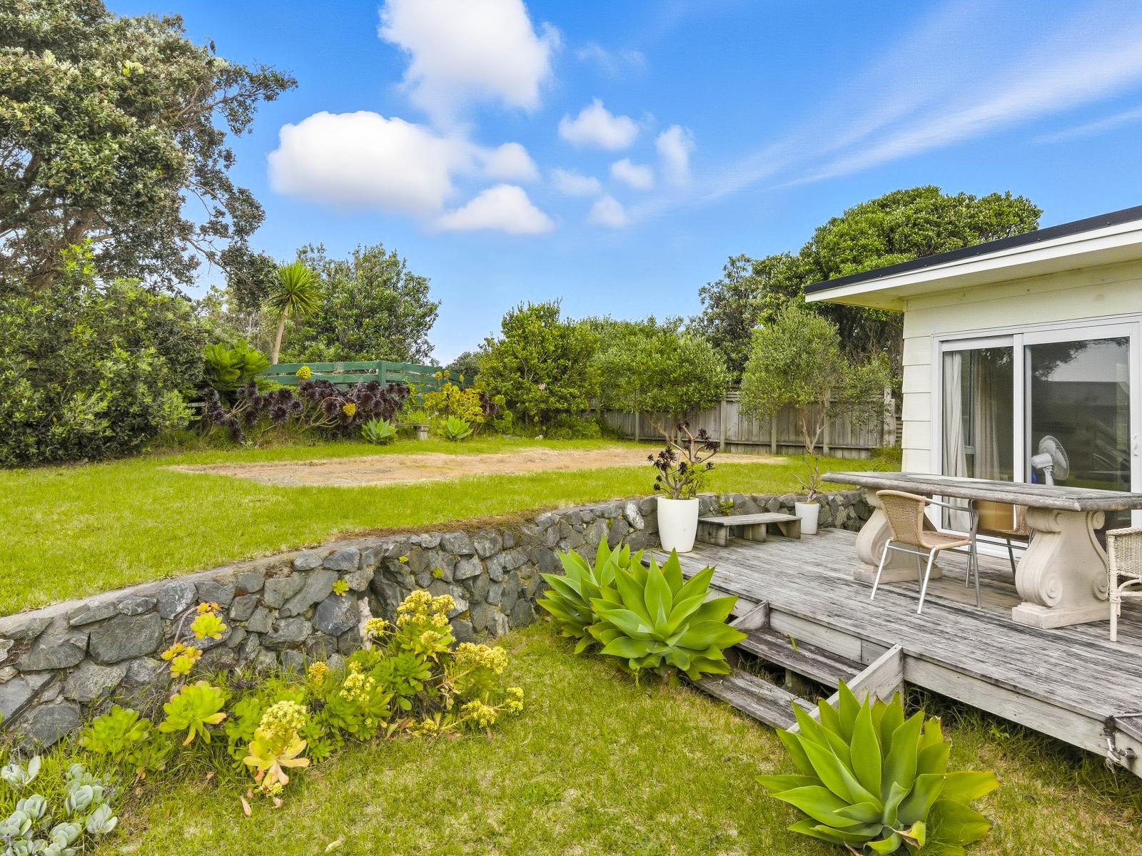 9 Waiheke Street, Waikanae Beach