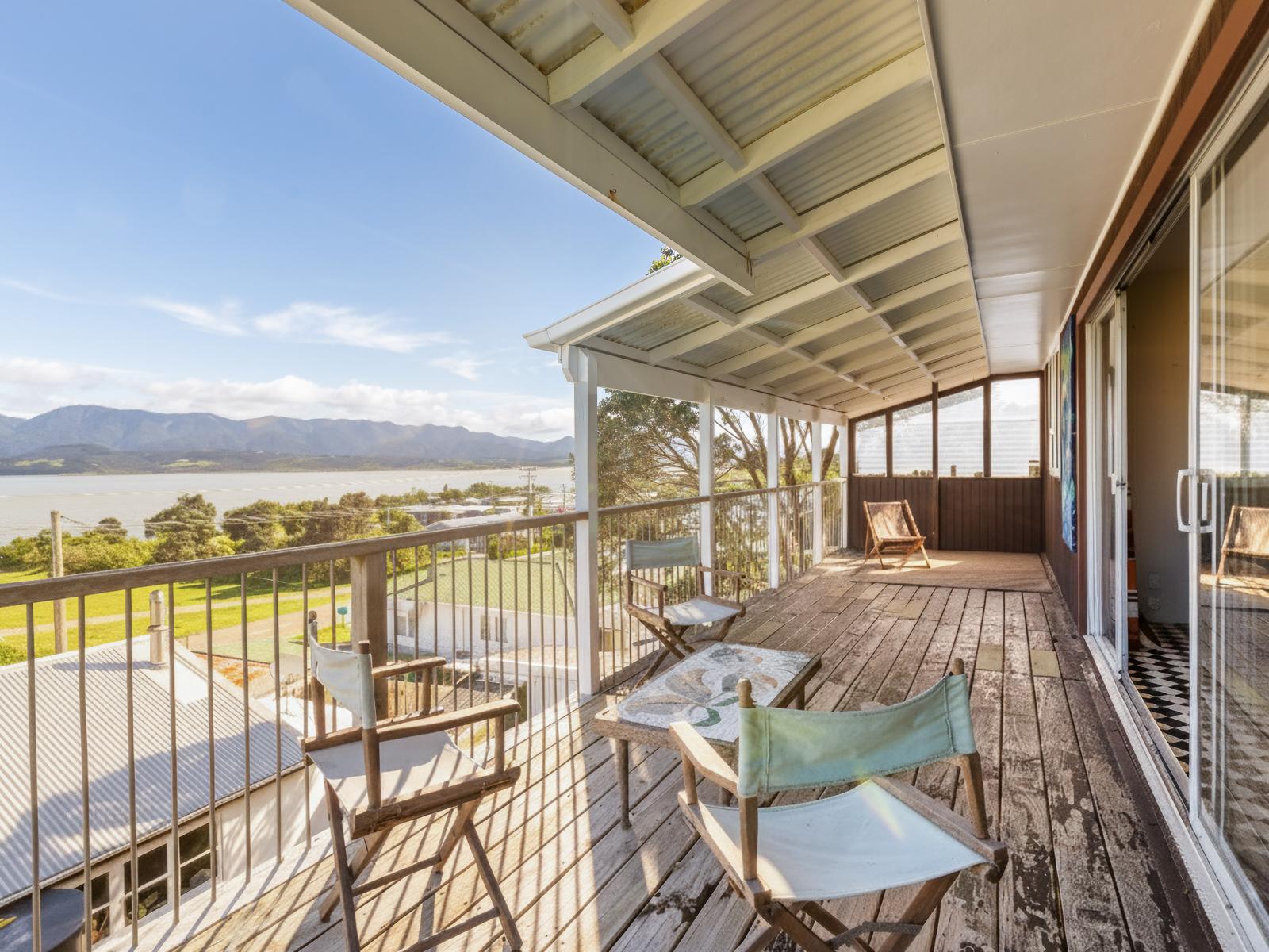 16B Lake Ferry Road, Lake Ferry