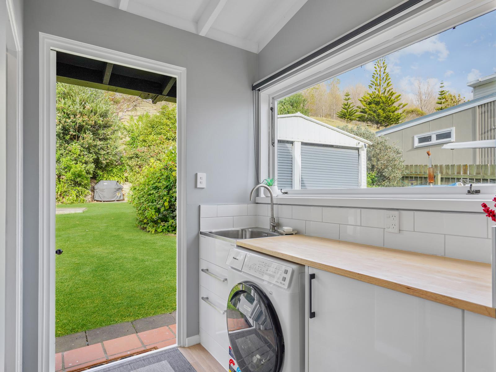 3428 Pourerere Beach Road, Pourerere Beach