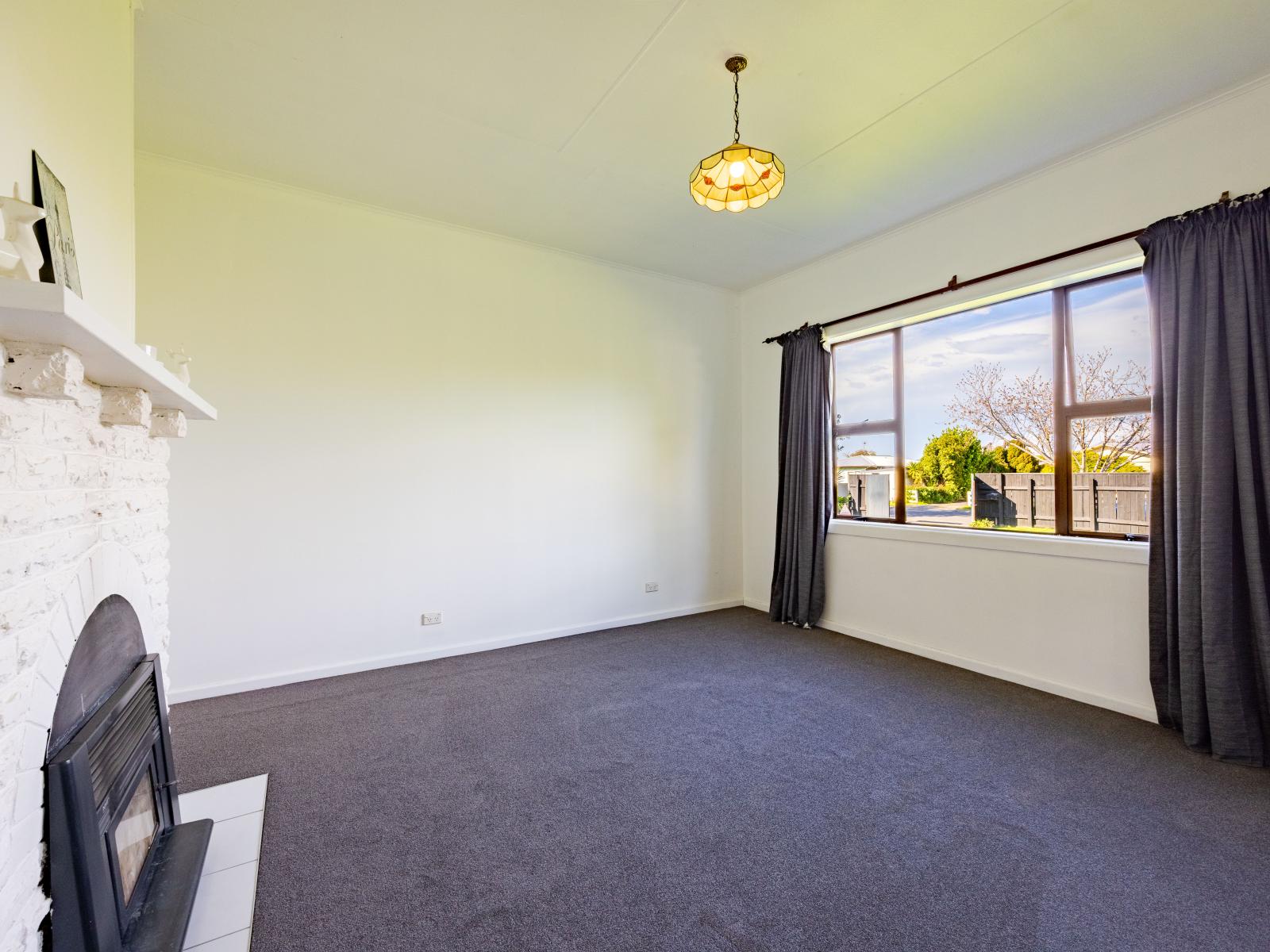 5 Allens Lane, Clive