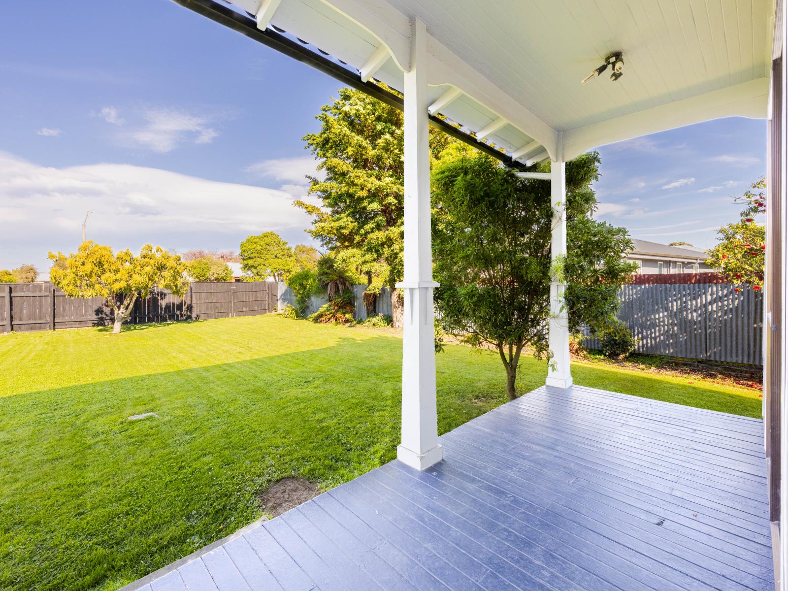 5 Allens Lane, Clive