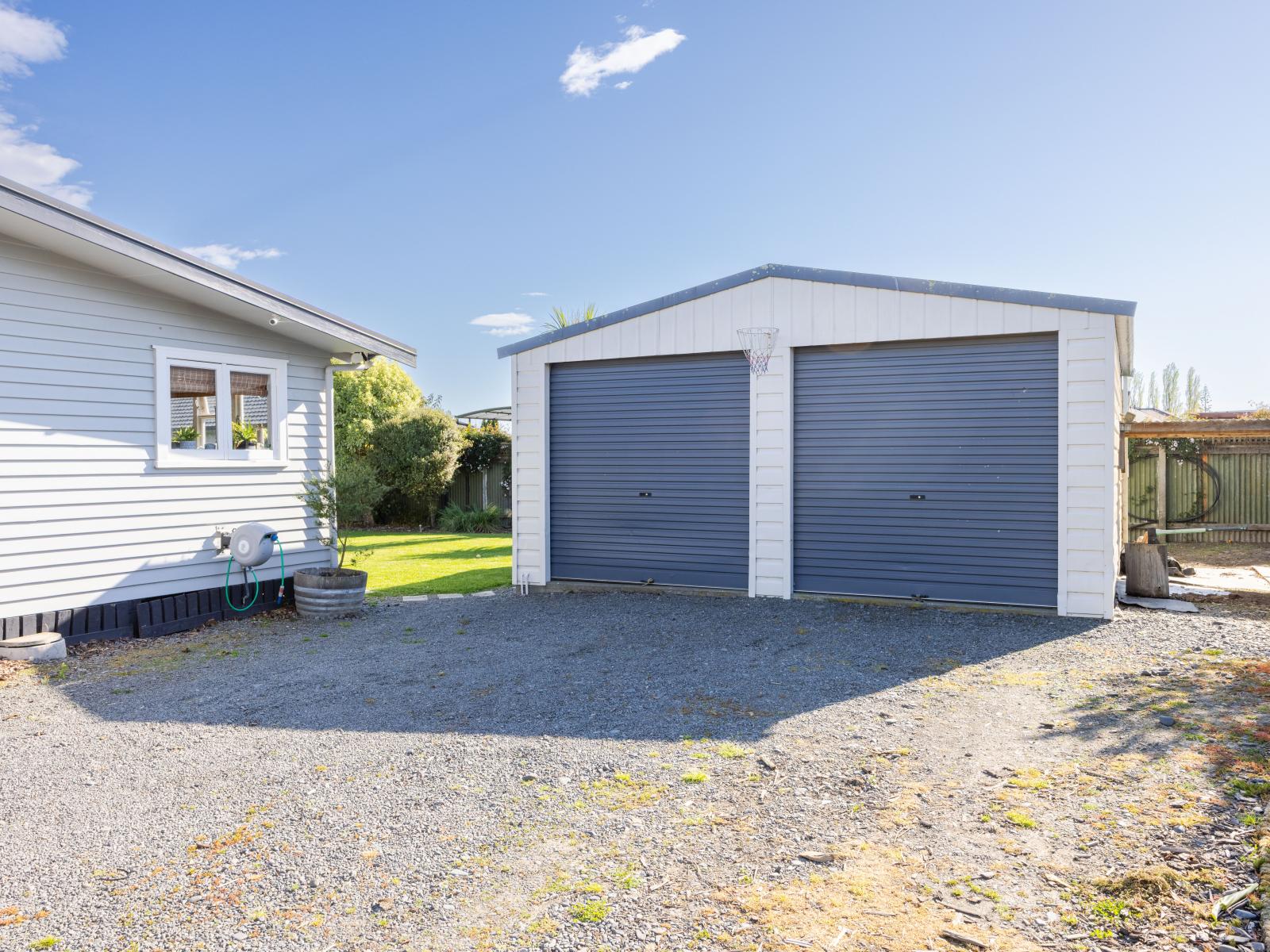 5 Allens Lane, Clive