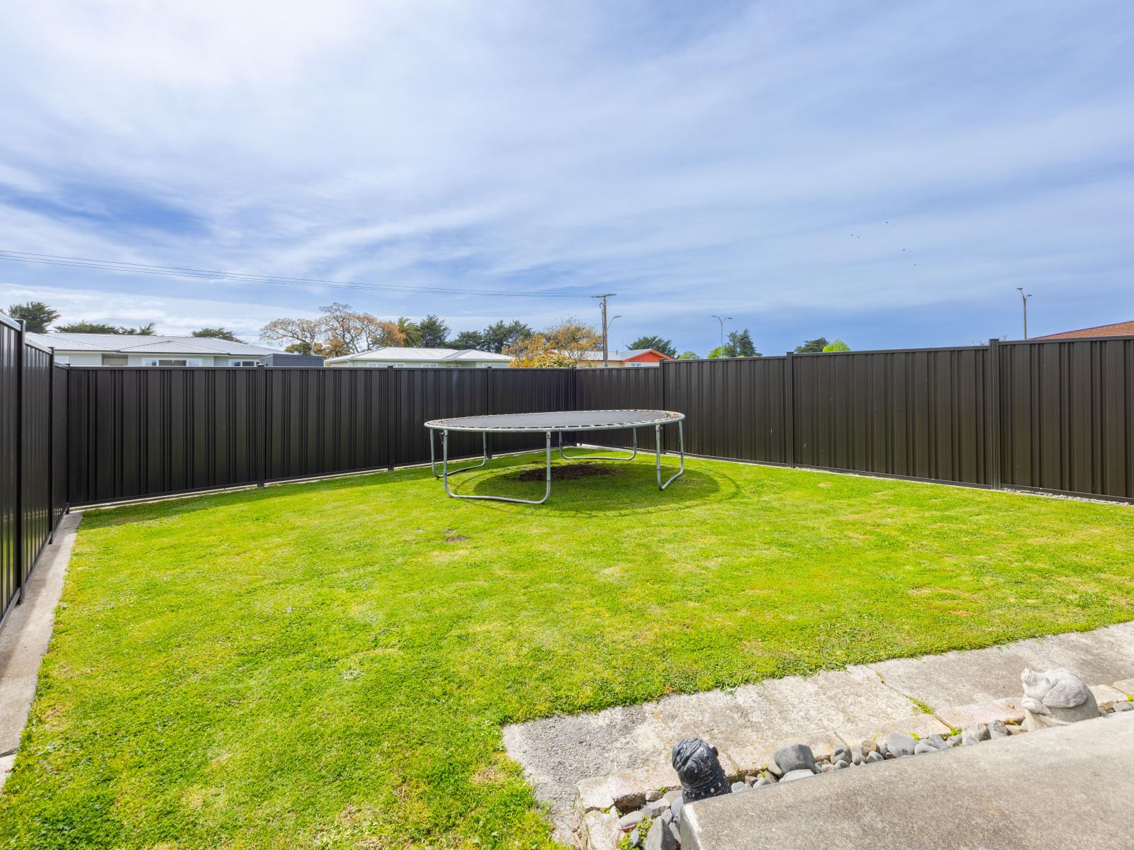 44 Trinity Crescent, Pirimai