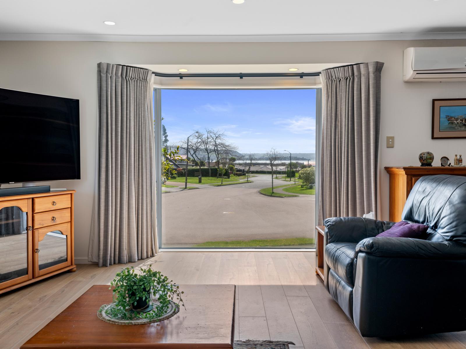 20 Kahurangi Drive, Lynmore