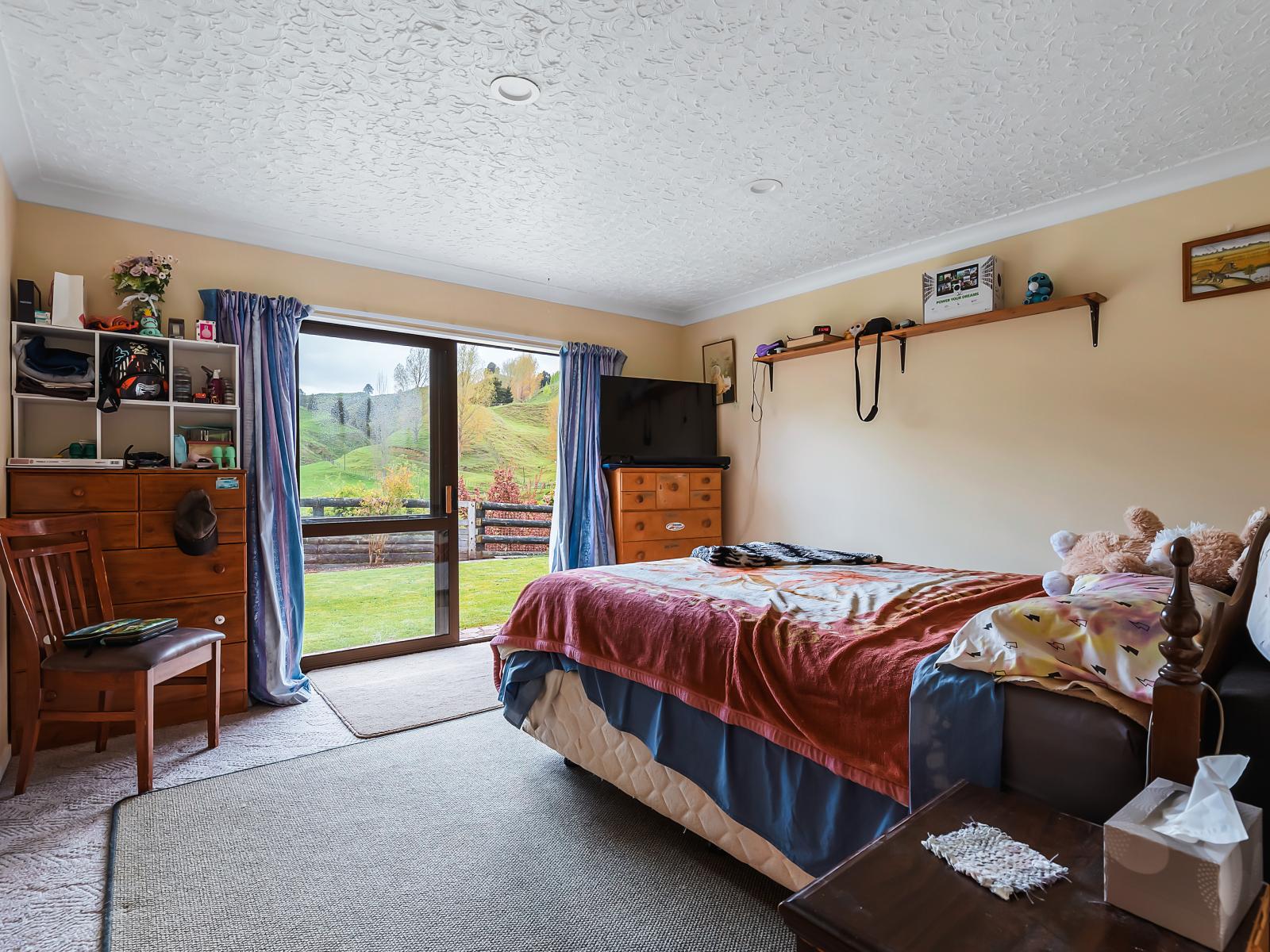 162 Okahukura Saddle Road, Matiere
