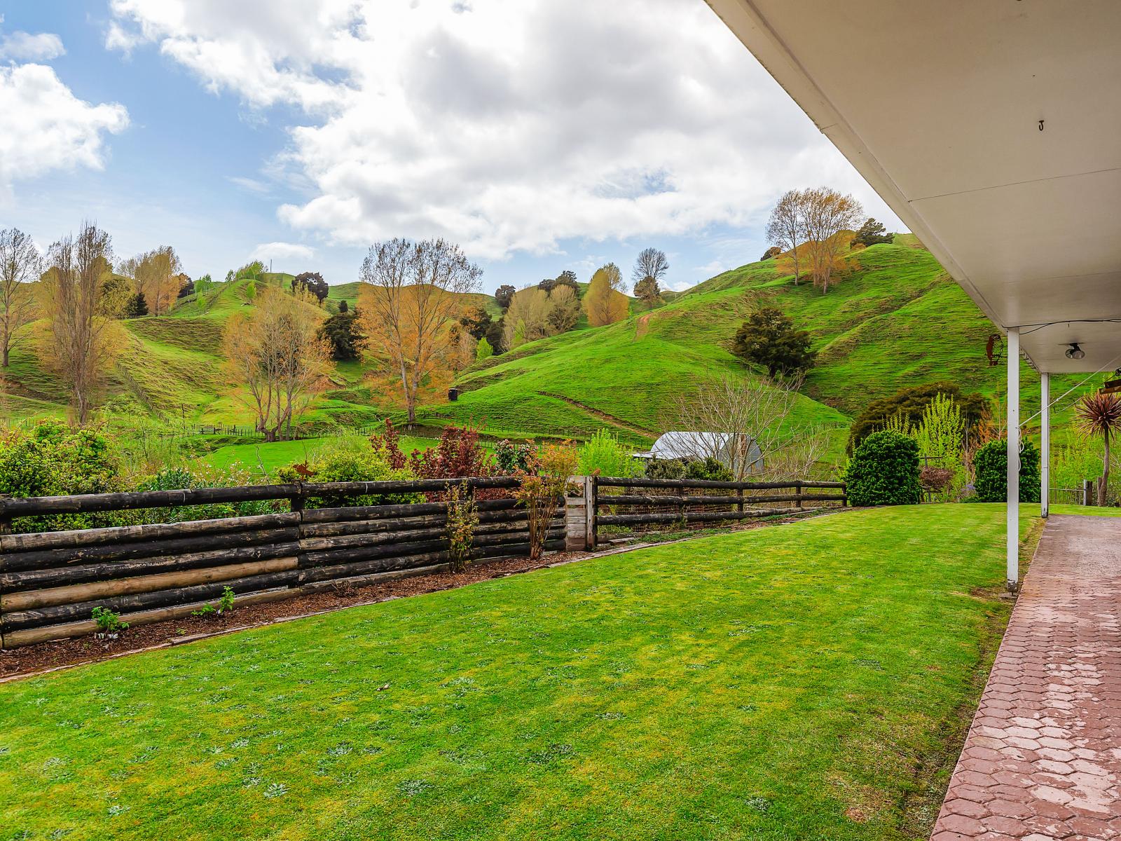 162 Okahukura Saddle Road, Matiere