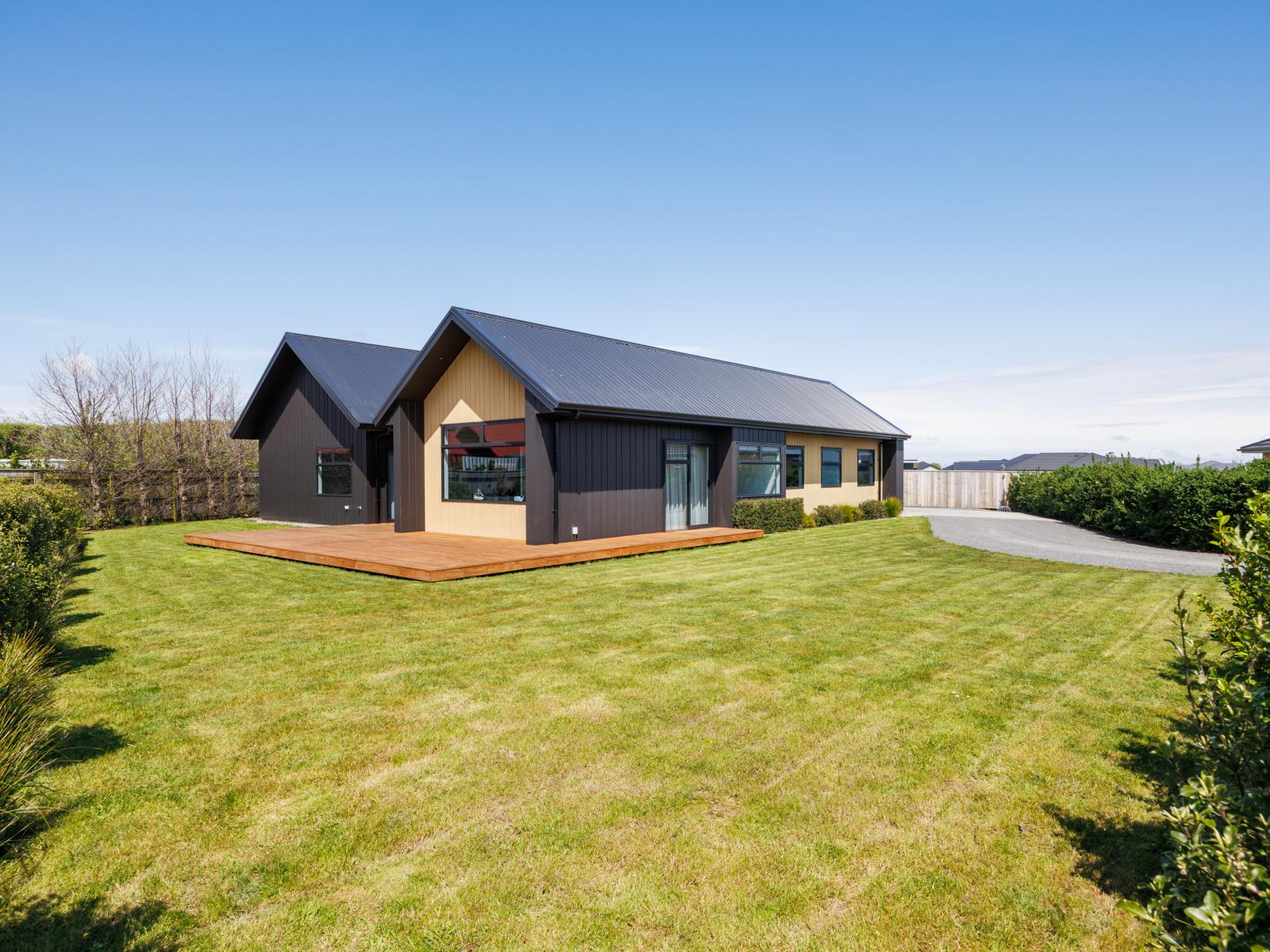 152 Pharazyn Street, Feilding