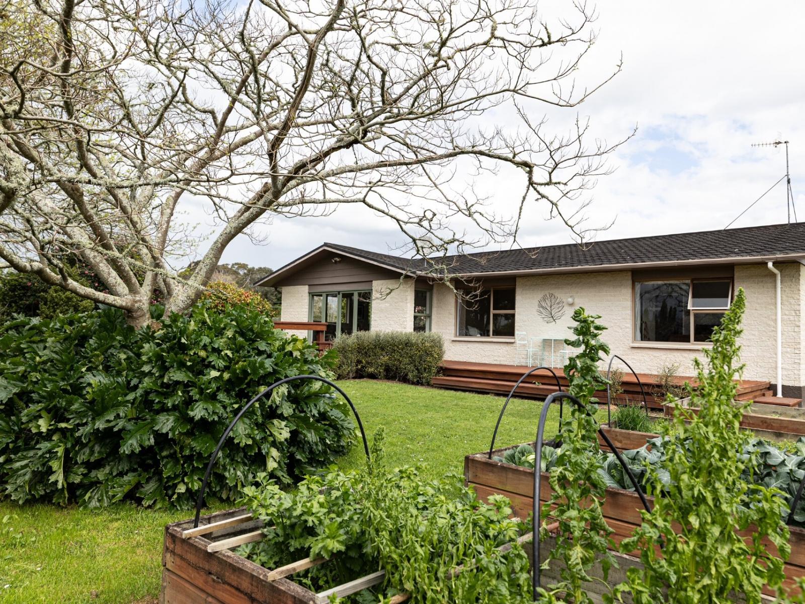 27 Te Whanga Road, Levin