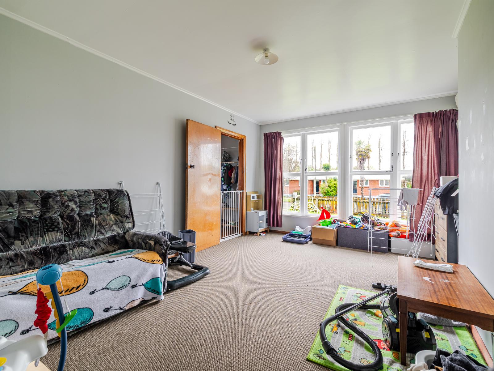 9 - 11 Hamilton Street, Pahiatua