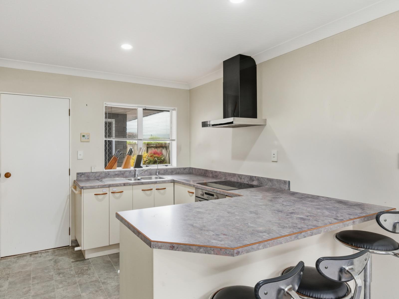 35 Spackman Crescent, Paraparaumu