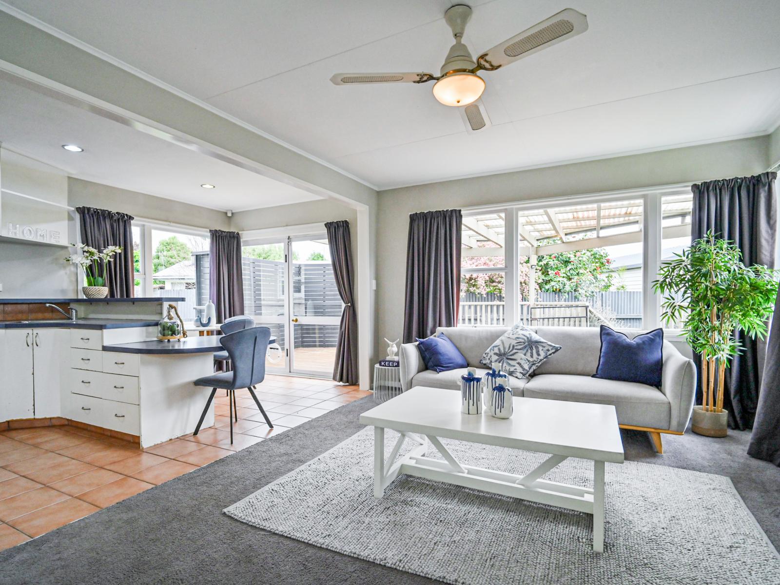 937 Nelson Street North, Mahora