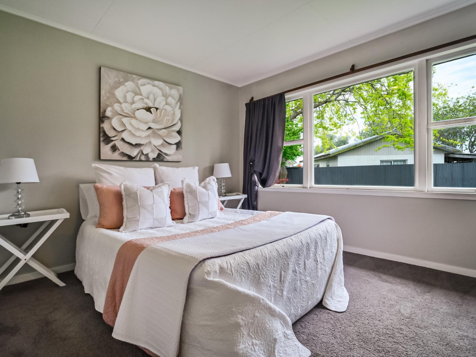 937 Nelson Street North, Mahora
