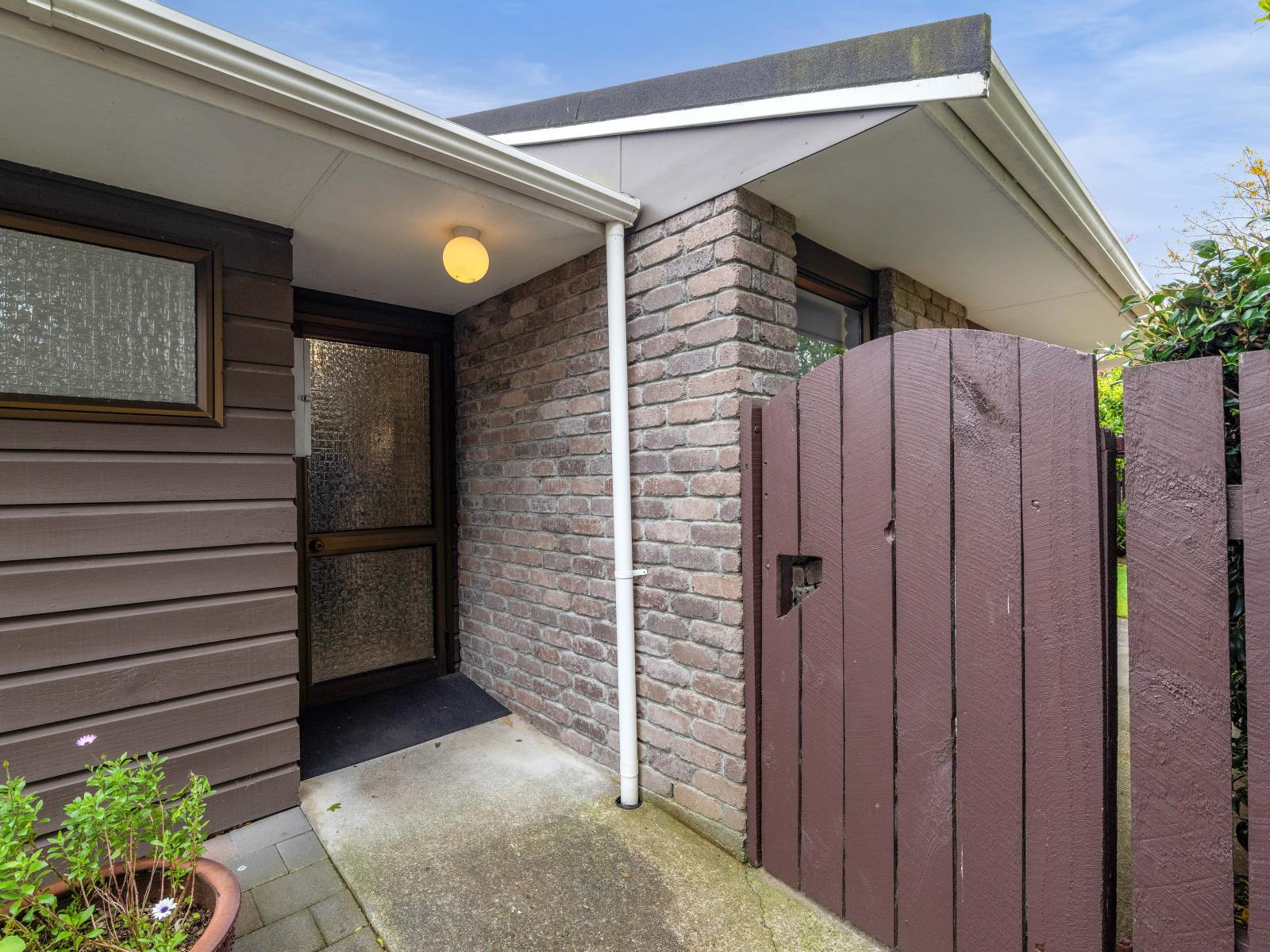 35 Branch Road, Highlands Park
