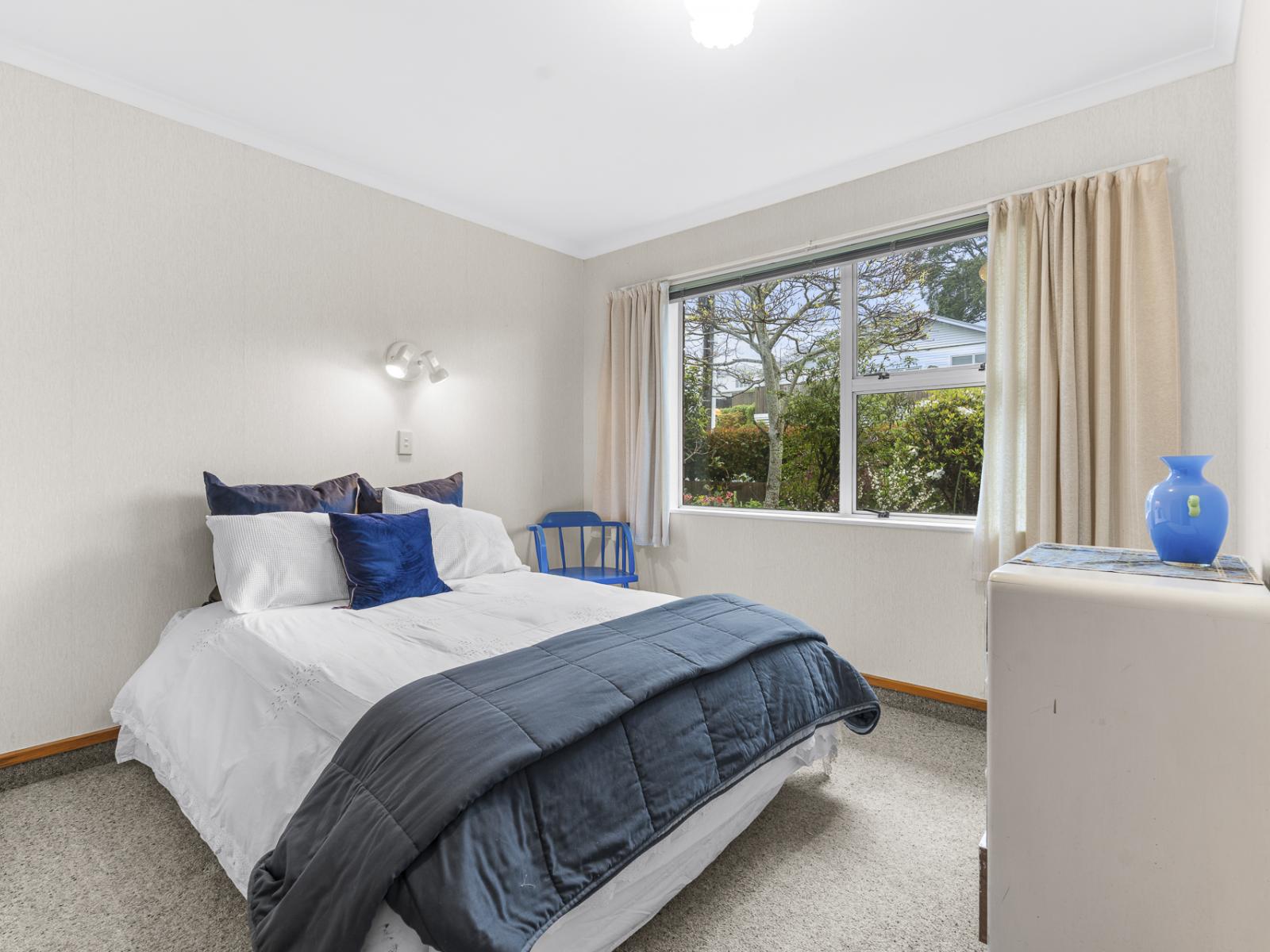 8 Burns Street, Westown