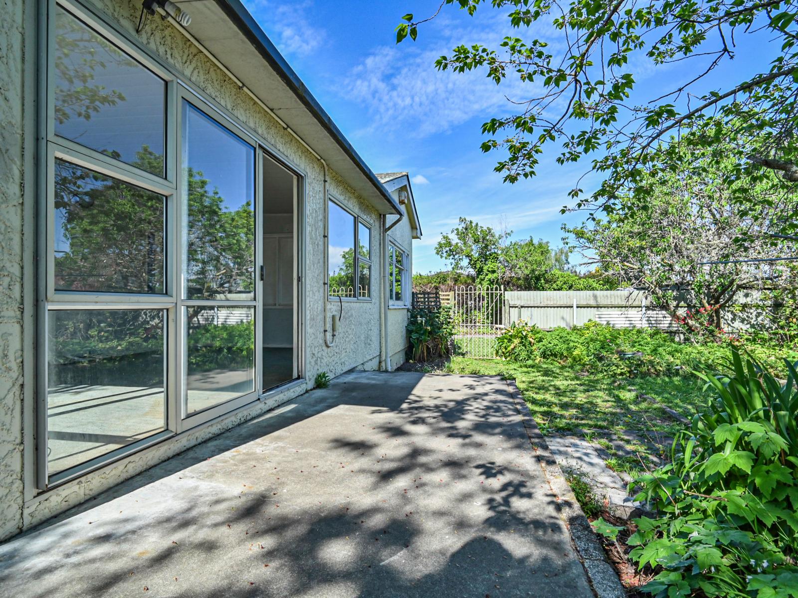 1008 Francis Hicks Avenue, Raureka
