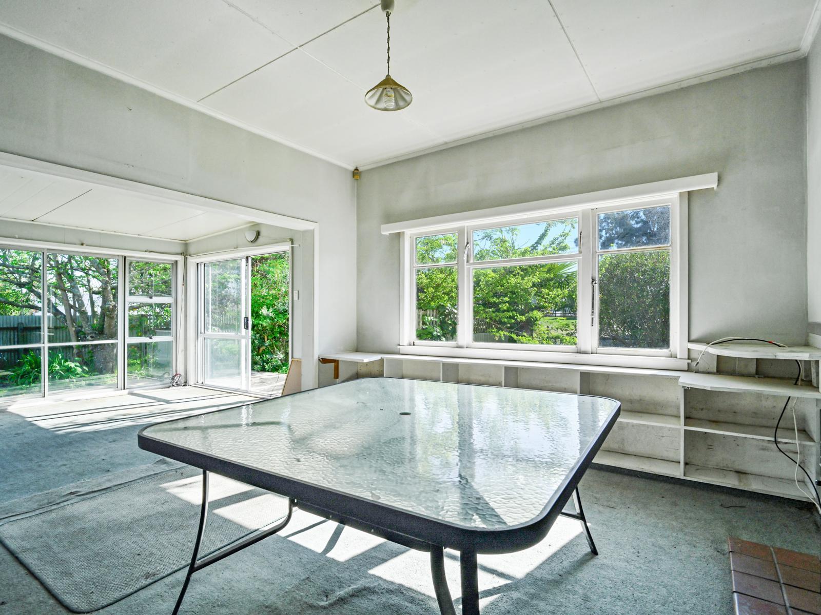 1008 Francis Hicks Avenue, Raureka