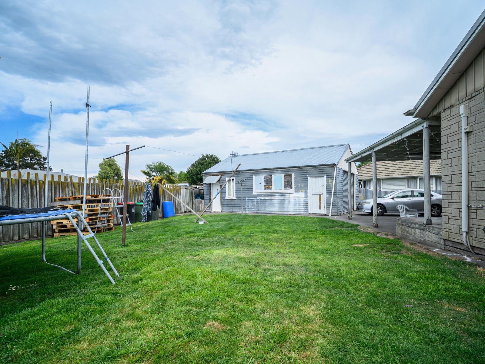 301 Ruru Place, Camberley