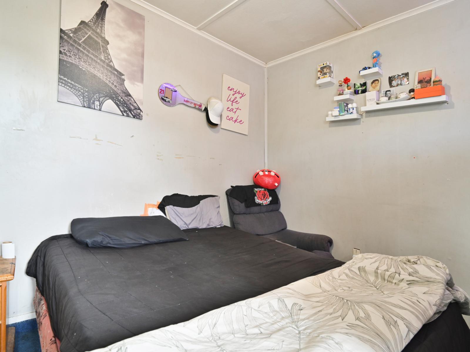 301 Ruru Place, Camberley